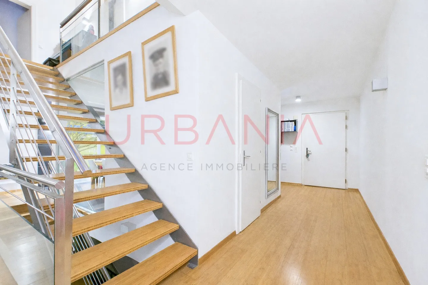 Wunderschönes Reihenhaus mit 6 Zimmern und Garten - Foto 10 von 12