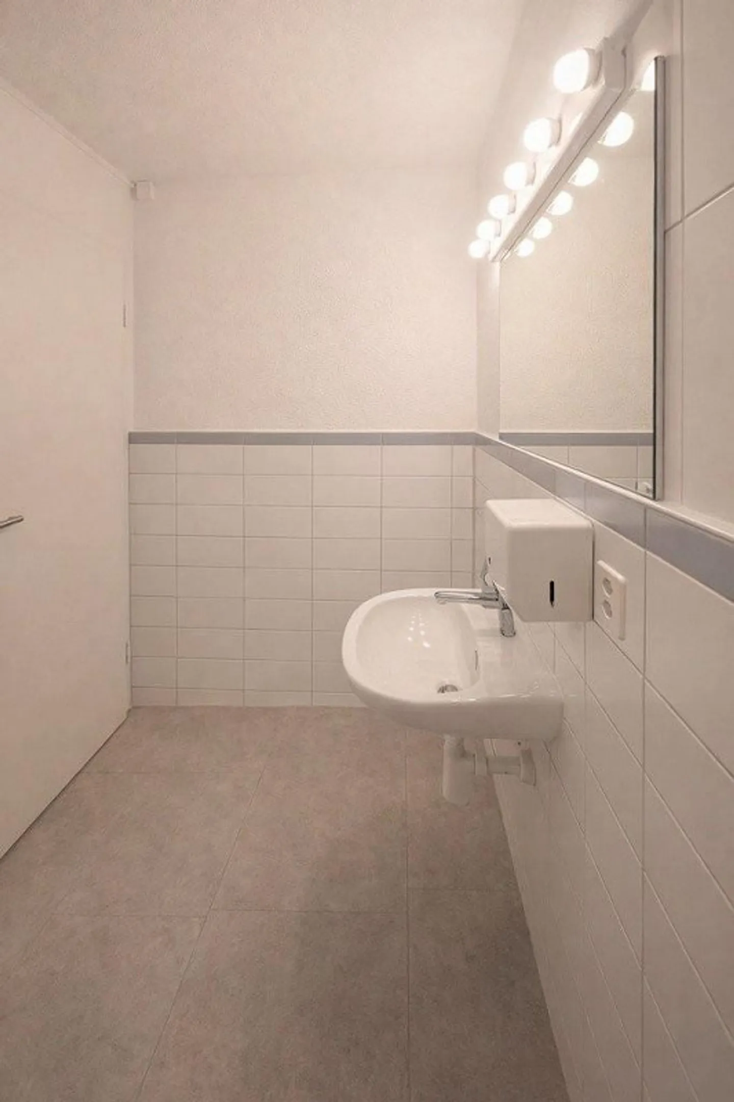 Cabinet médical à louer - Votre nouveau site ! - Photo 9 sur 9