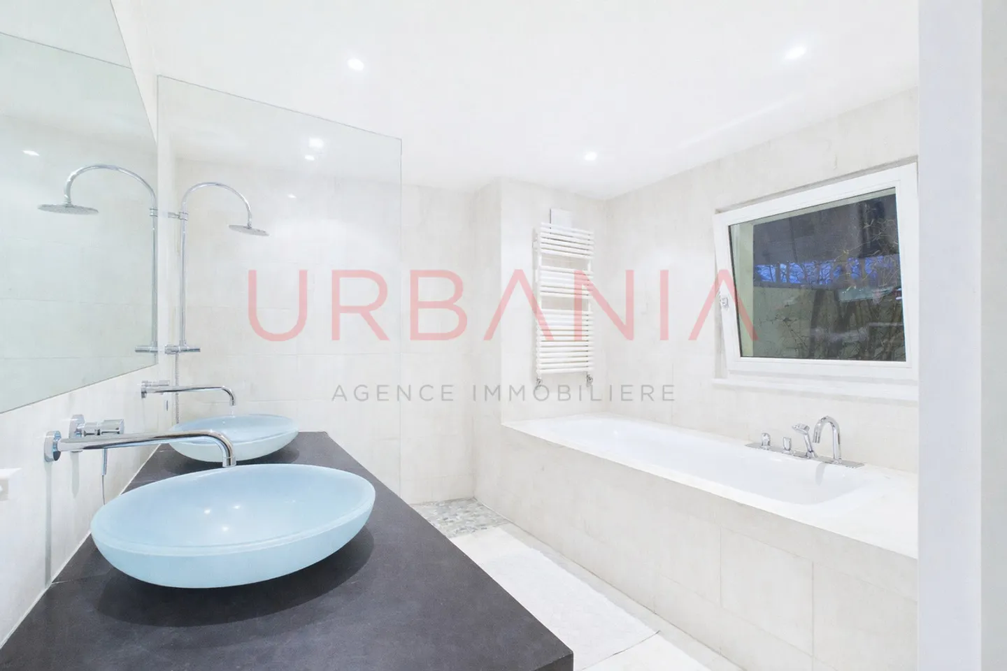 Wunderschönes Reihenhaus mit 6 Zimmern und Garten - Foto 6 von 12