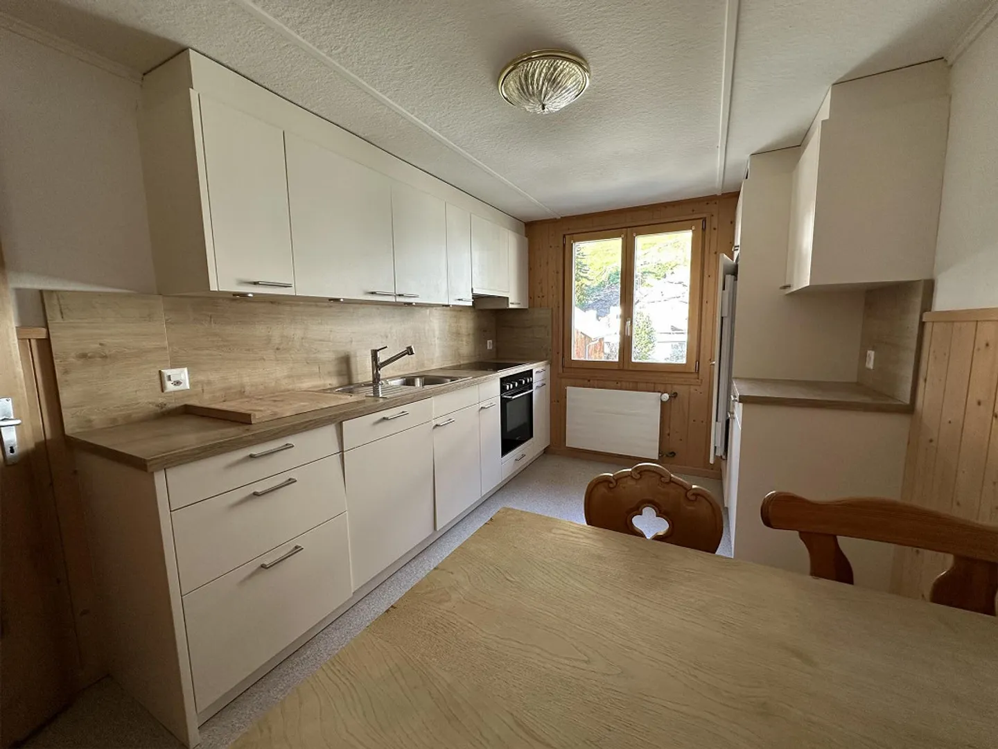 4.5 Room Apartment - Photo 1 of 4
