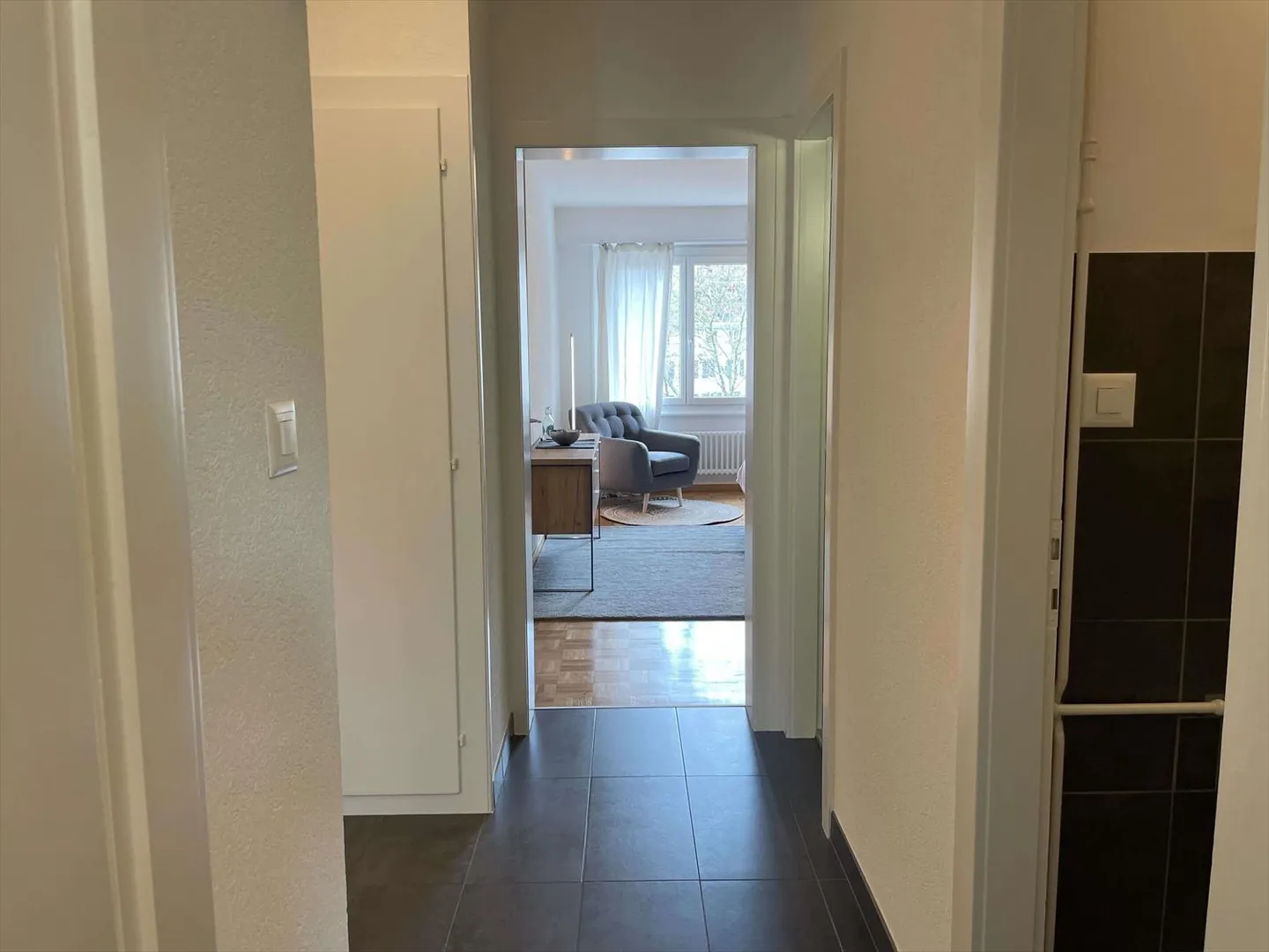 Room 1 - Photo 16 of 25