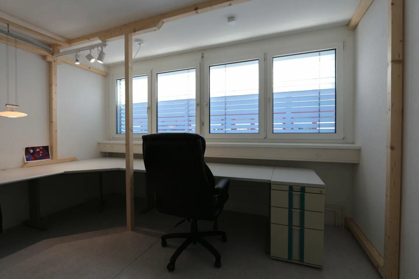 Bureau individuel - Photo 1 sur 4