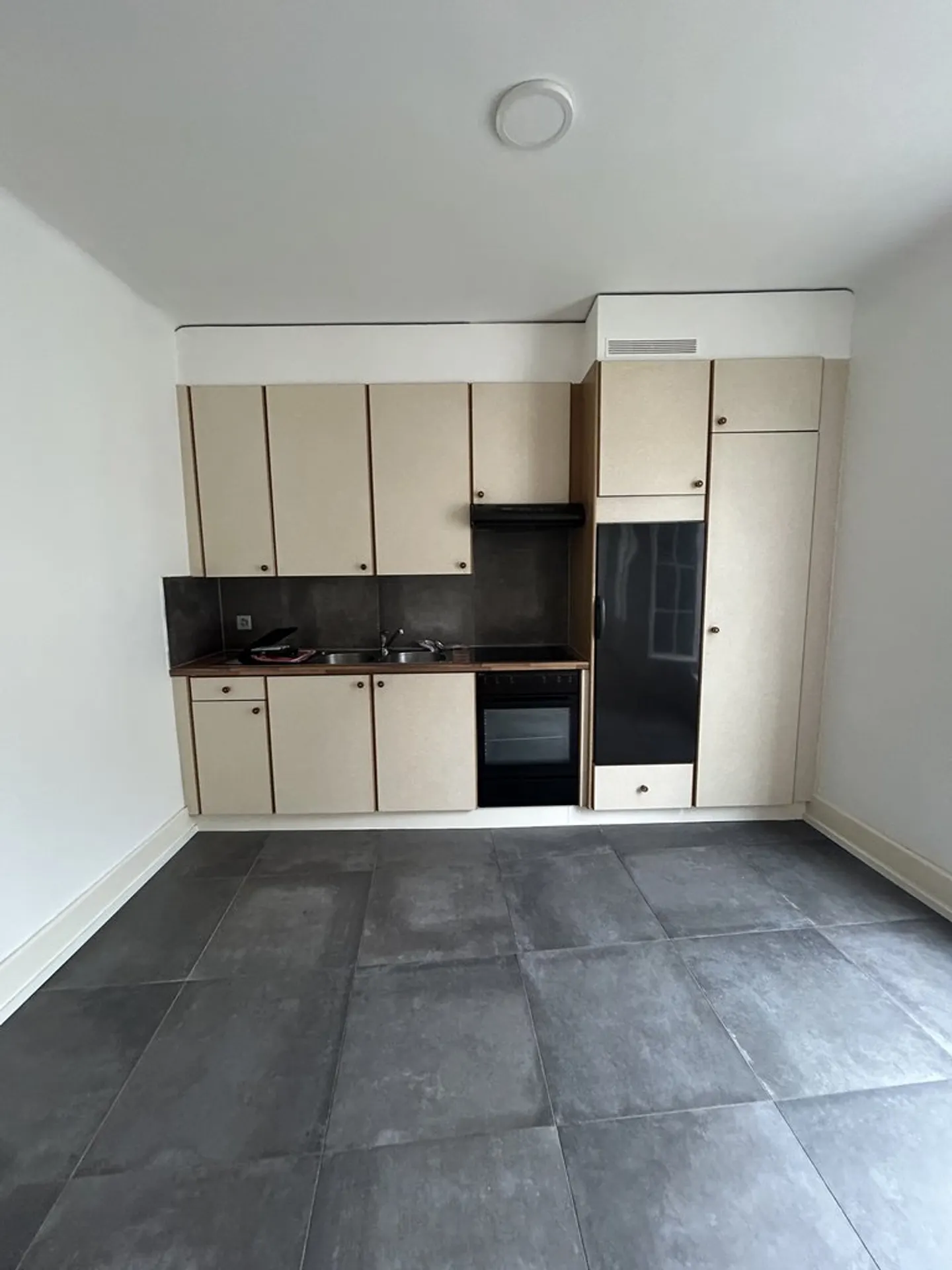 Charming Apartment in Pully - Photo 2 of 9