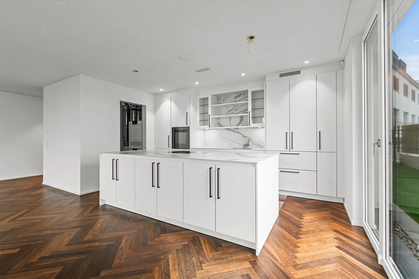 Vivere modernamente con vista sulle Alpi - Foto 6 di 19