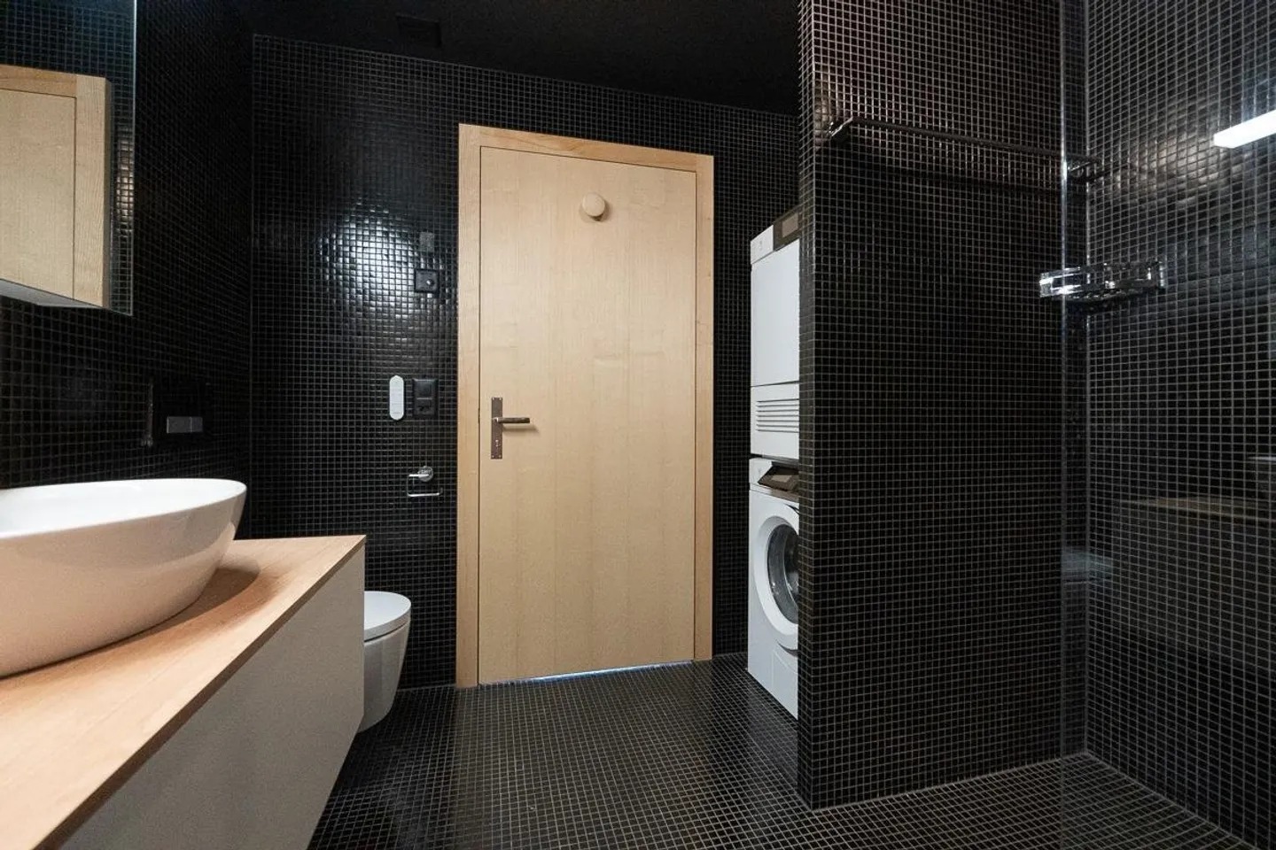 Hochwertige 4.5-Zi. Wohnung mit Loggia & Weitblick - Foto 8 von 12