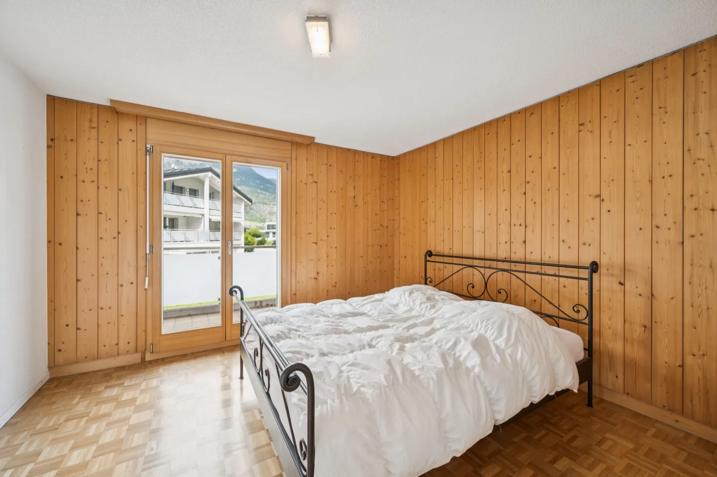 Appartamento duplex di 5,5 stanze soleggiato con tre balconi e vista panoramica - Foto 5 di 13