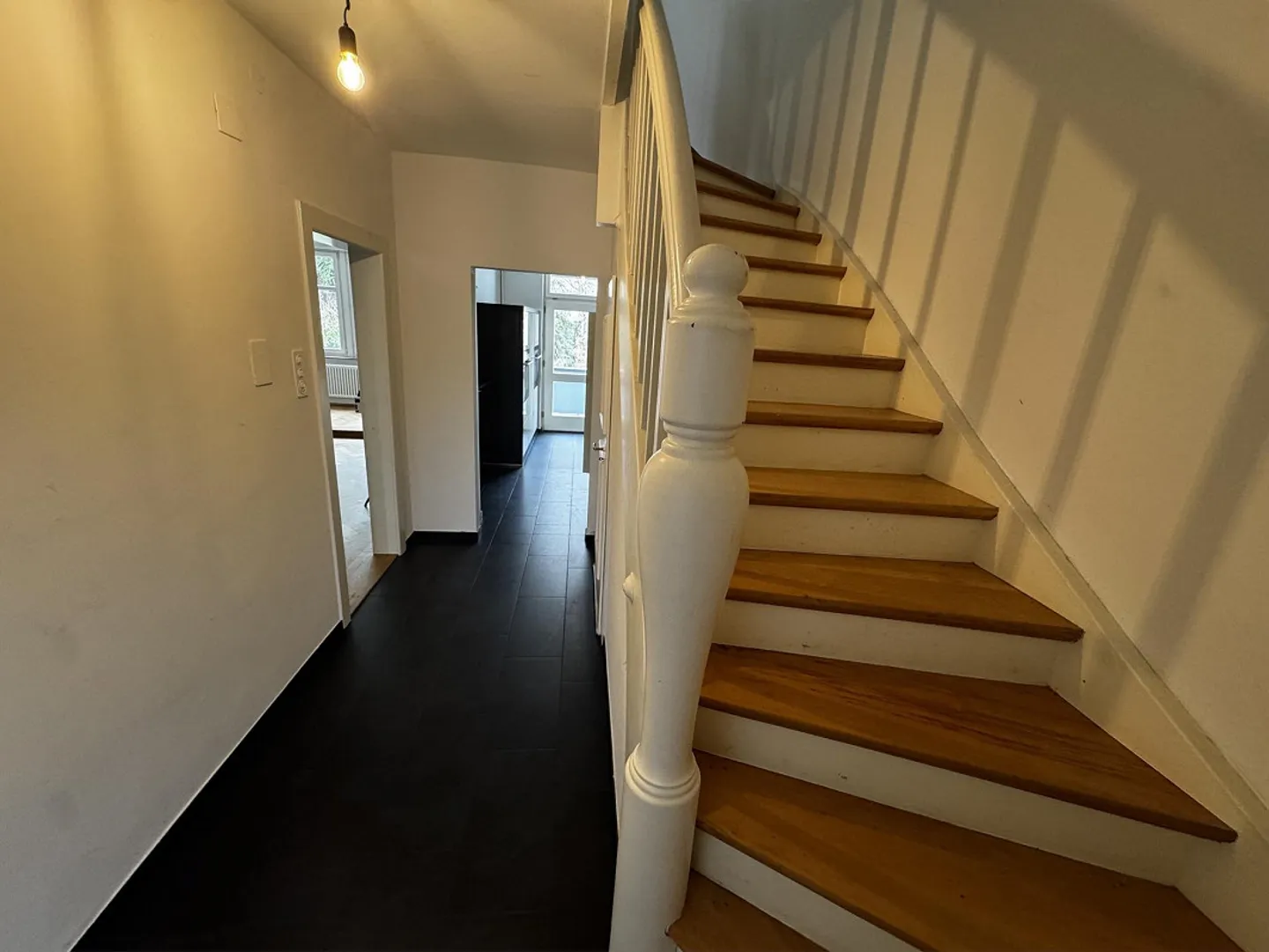 Townhouse next to Roche - Photo 3 of 26