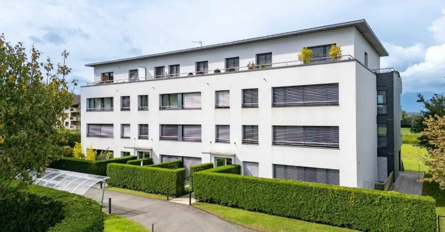 SUPERB MÖBLIERTE WOHNUNG LINKSRHEINISCH - Foto 2 von 9