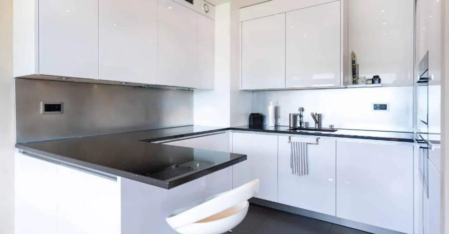 SUPERB MÖBLIERTE WOHNUNG LINKSRHEINISCH - Foto 3 von 9