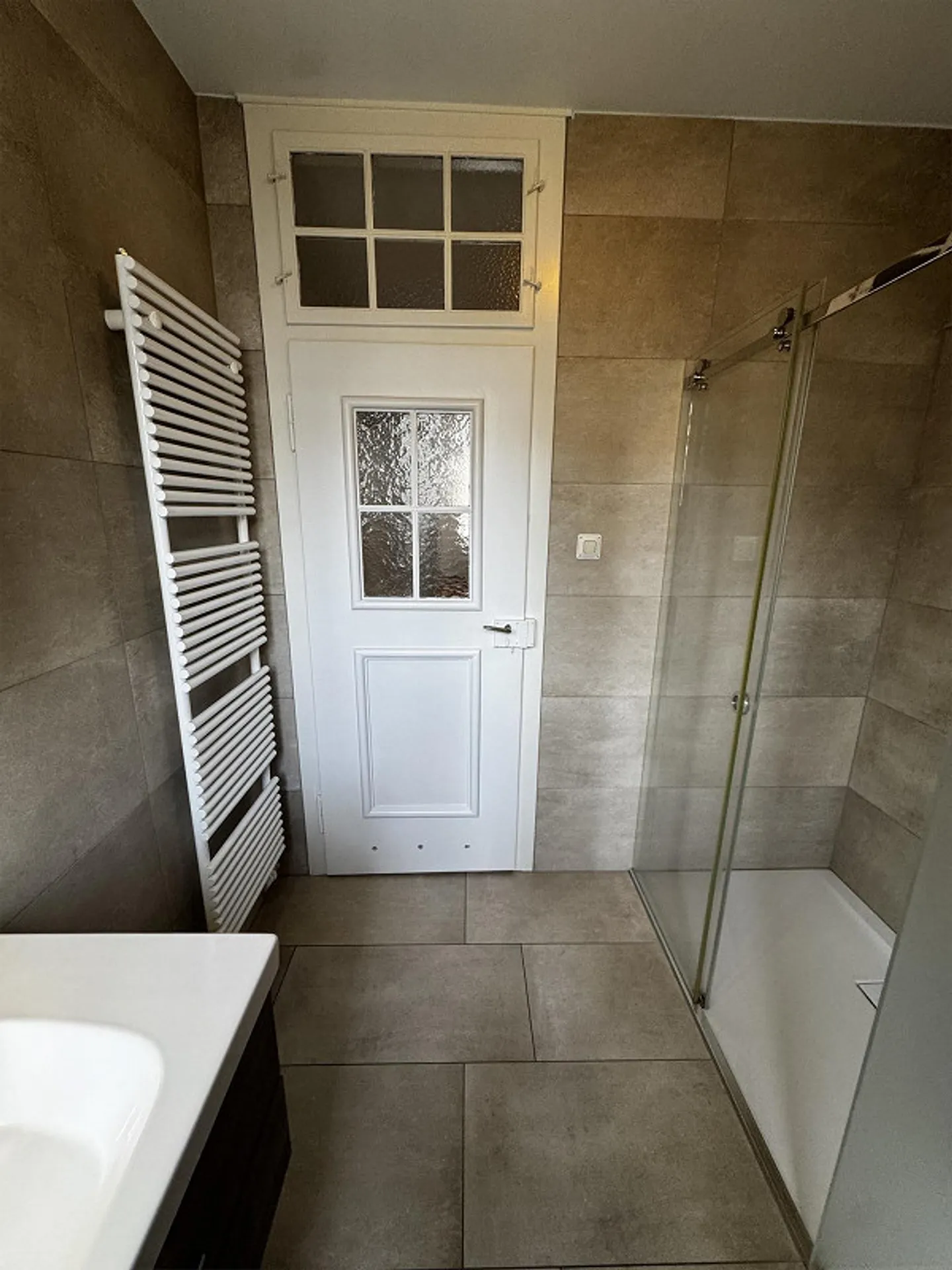 Townhouse next to Roche - Photo 20 of 26