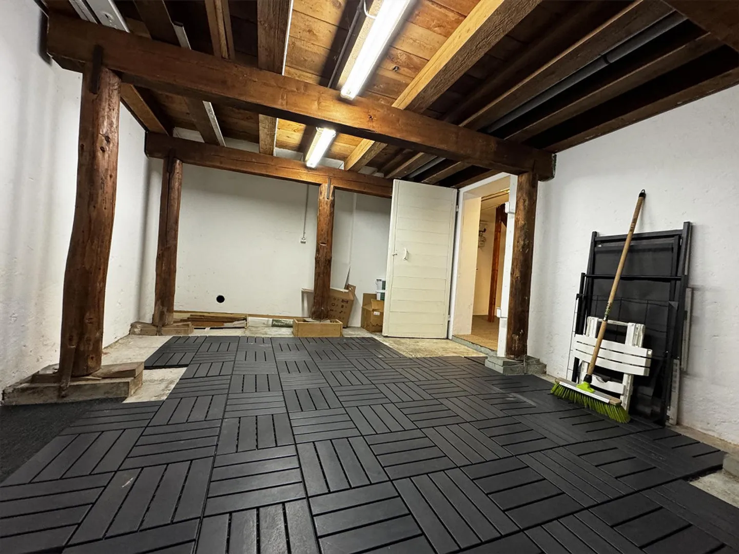 Townhouse next to Roche - Photo 25 of 26