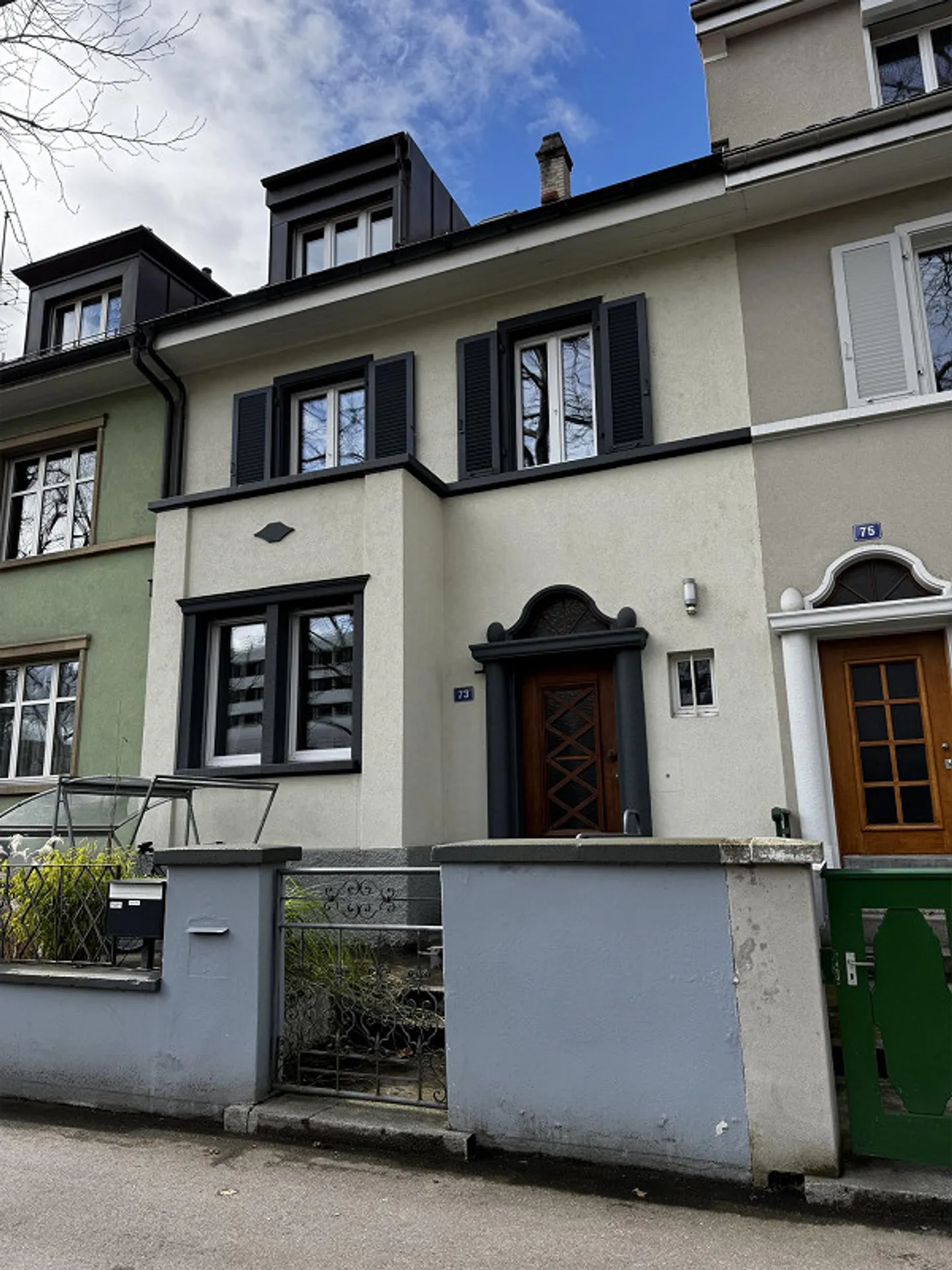 Townhouse next to Roche - Photo 26 of 26