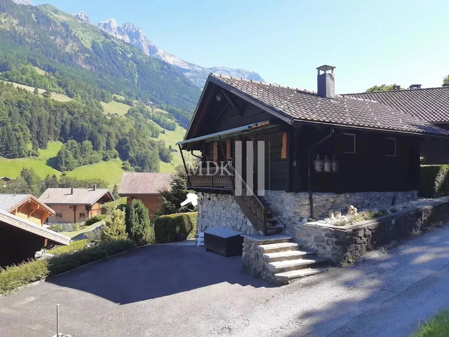 Chalet indipendente con 2,5 camere a Val d'Illiez - Foto 1 di 12