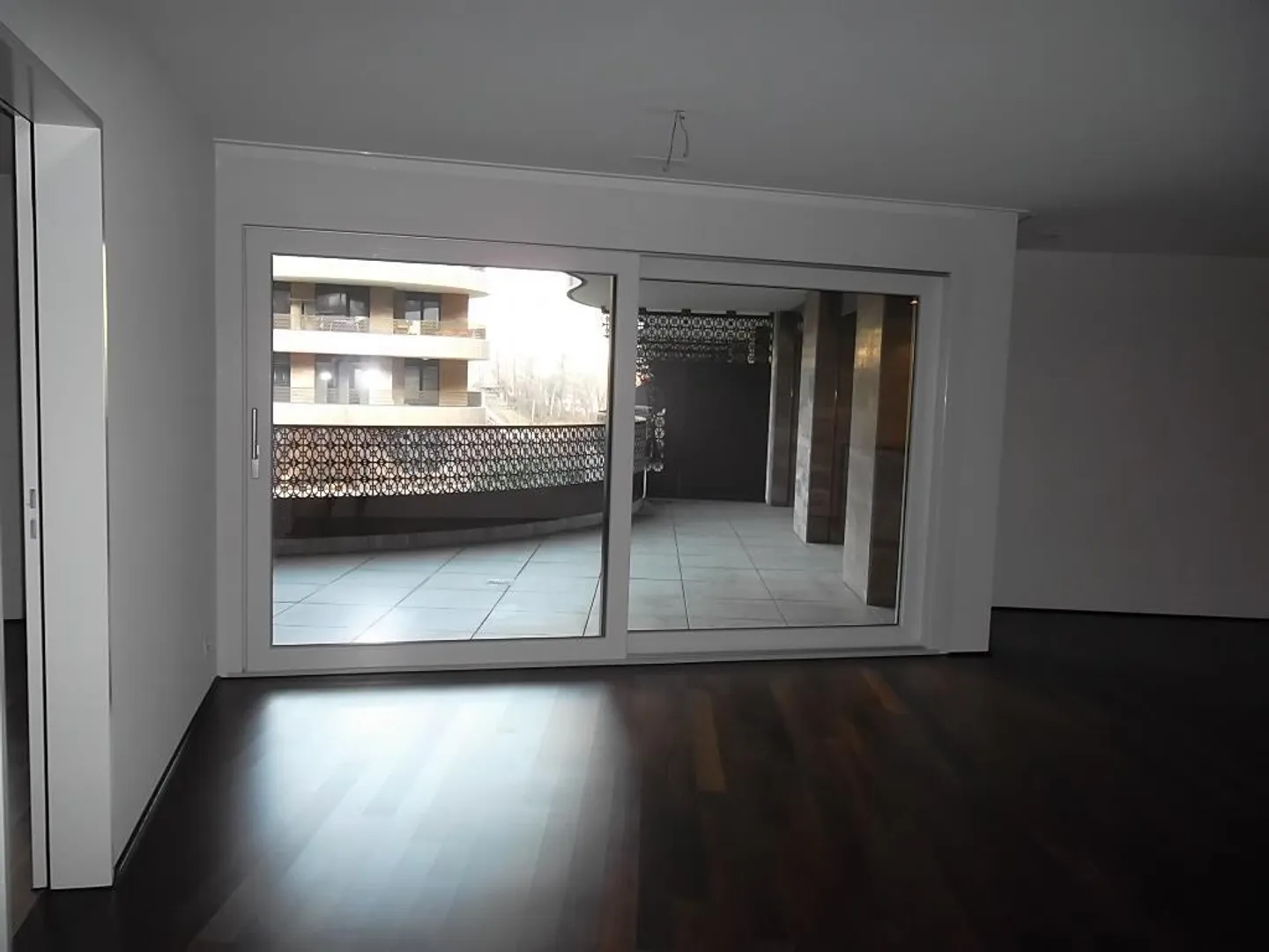 Moderne 4.5-Zimmer Wohnung - Foto 3 von 7