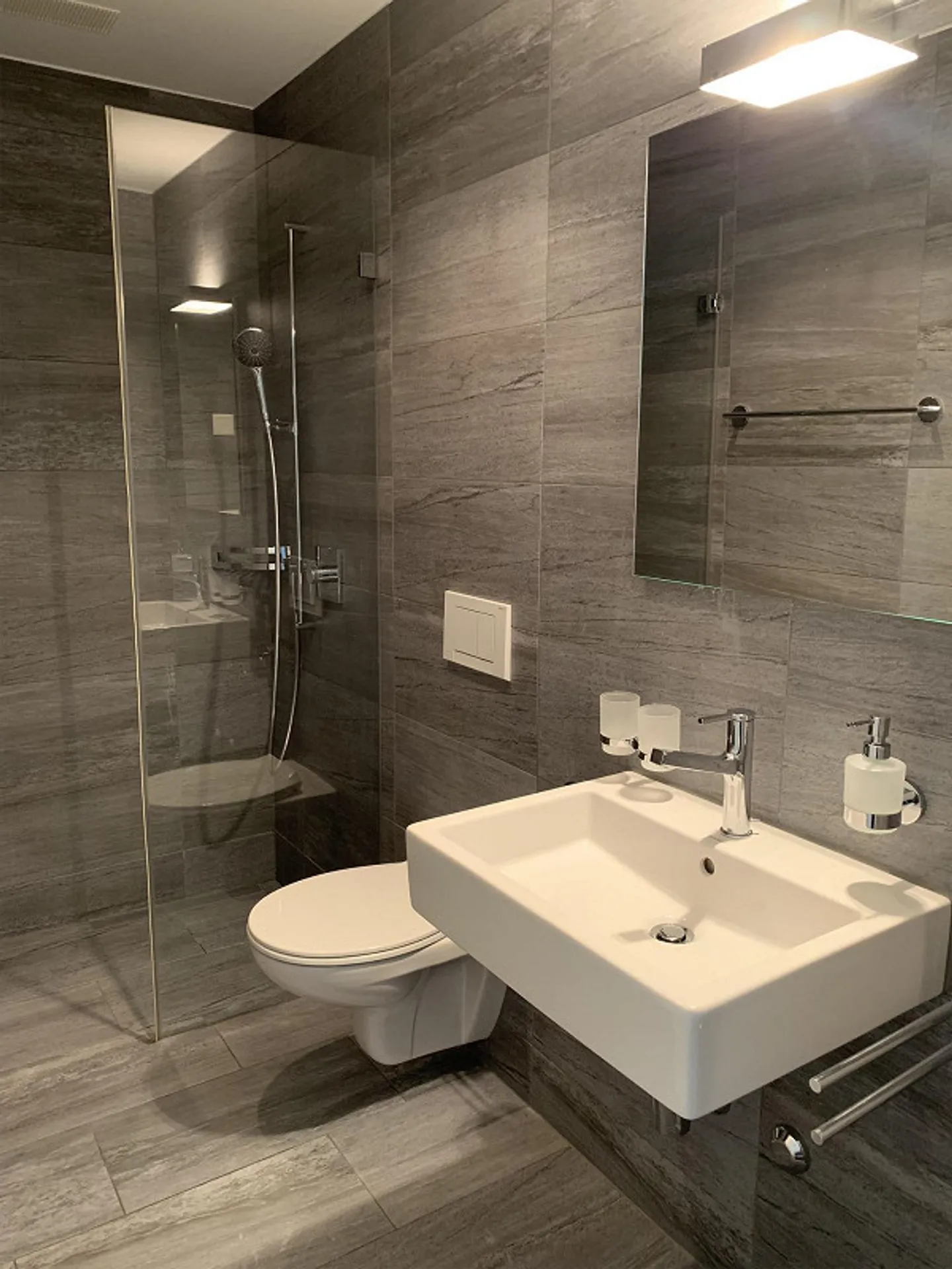 Moderne 4.5-Zimmer Wohnung - Foto 6 von 7