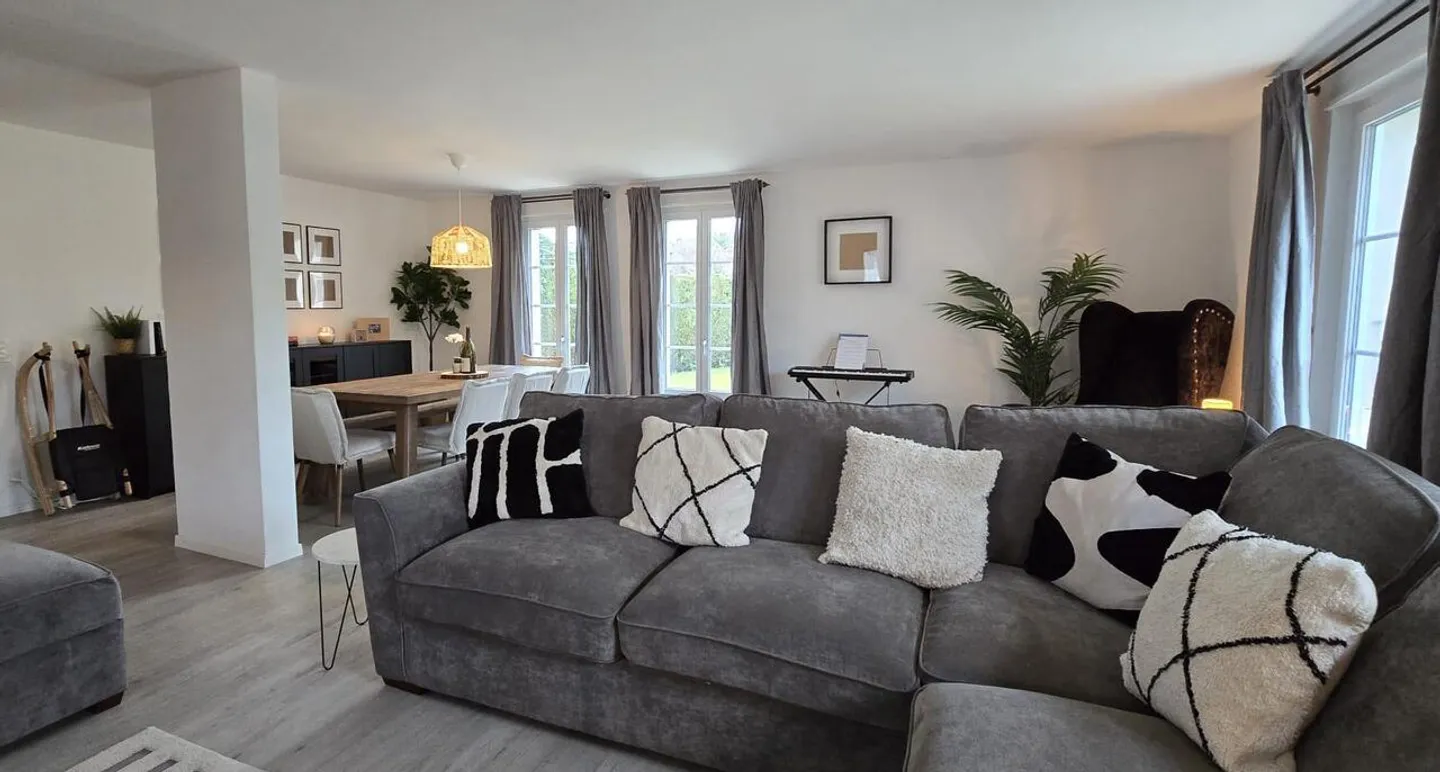 Maison de ville charmante avec 5,5 pièces - Photo 1 sur 9