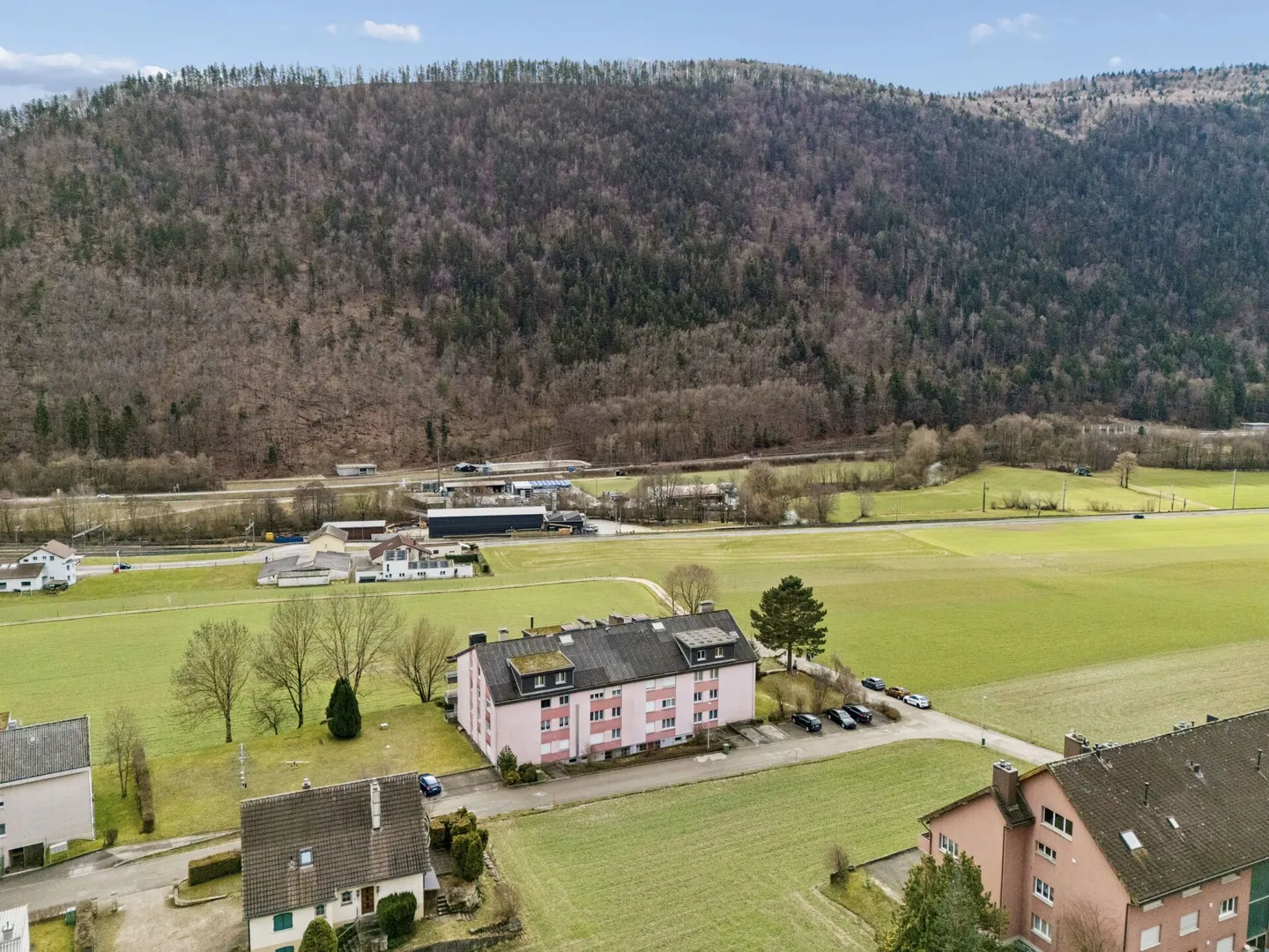 Duplex apartment with a view of greenery - Photo 11 of 12