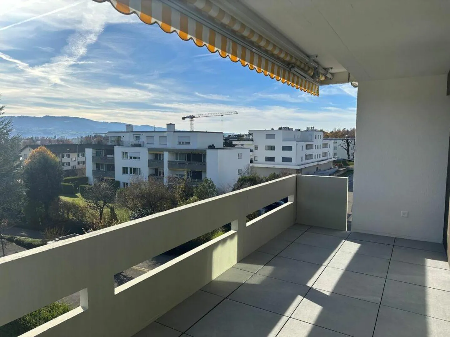 Frisch renovierte Wohnung mit herrlichem Ausblick - Foto 2 von 13