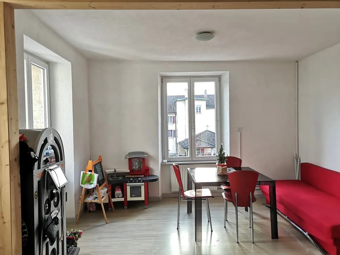 Apartment with communal garden, private parking space - Photo 10 of 13