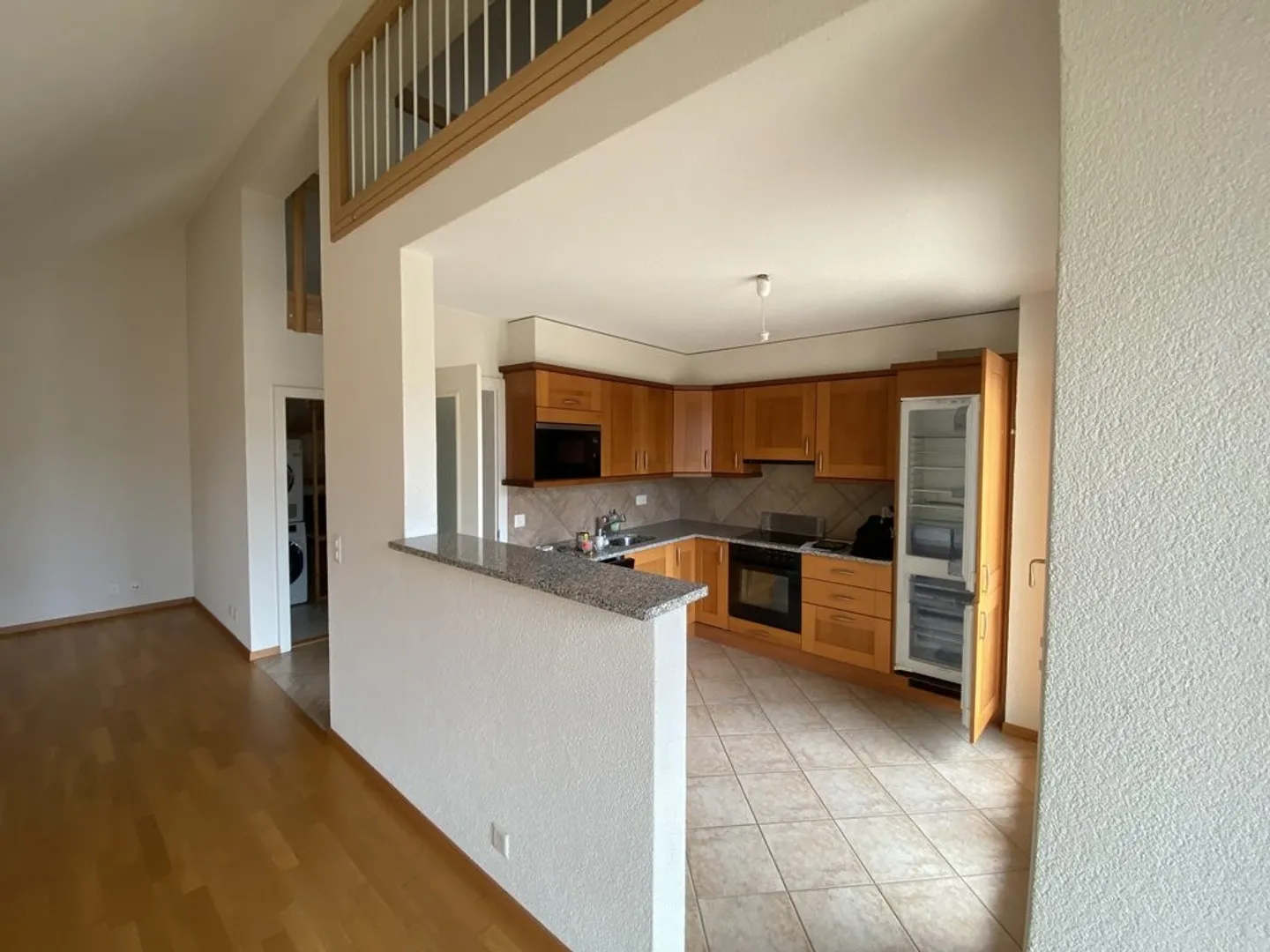 Schöner Duplex mit 4,5 Zimmern im 2. Stock - Foto 5 von 12