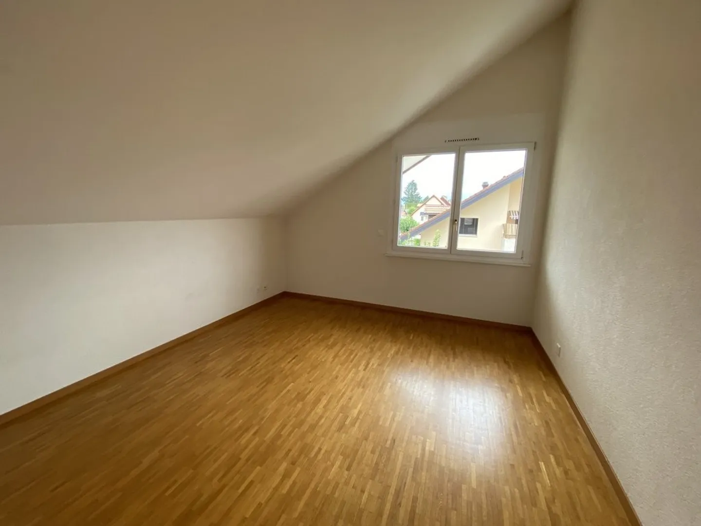 Schöner Duplex mit 4,5 Zimmern im 2. Stock - Foto 12 von 12