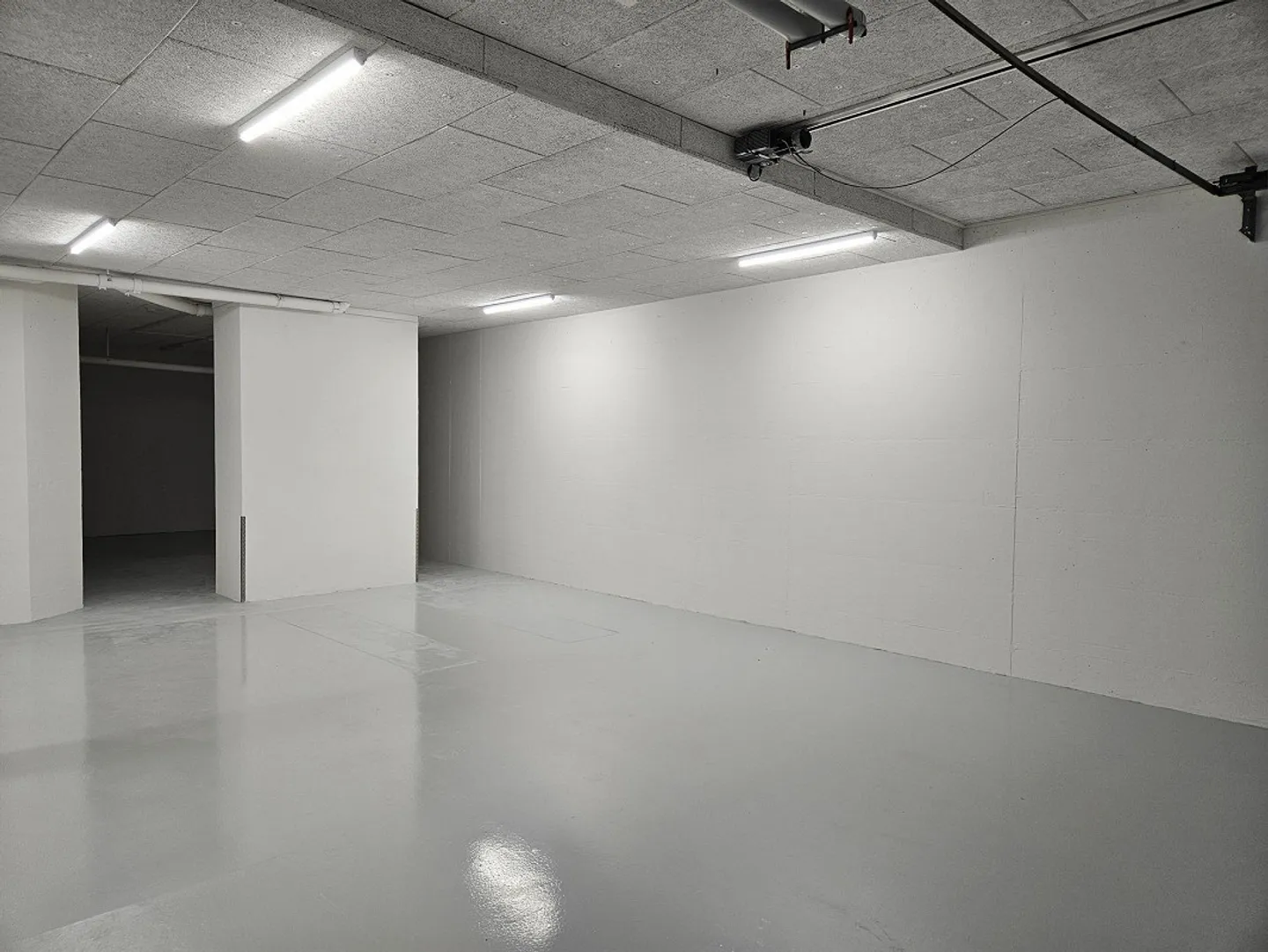 Espace commercial fraîchement rénové, atelier, zone de production - Photo 7 sur 20