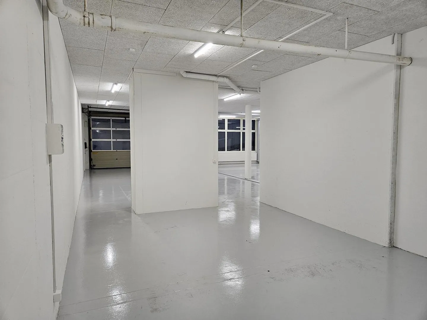 Espace commercial fraîchement rénové, atelier, zone de production - Photo 8 sur 20