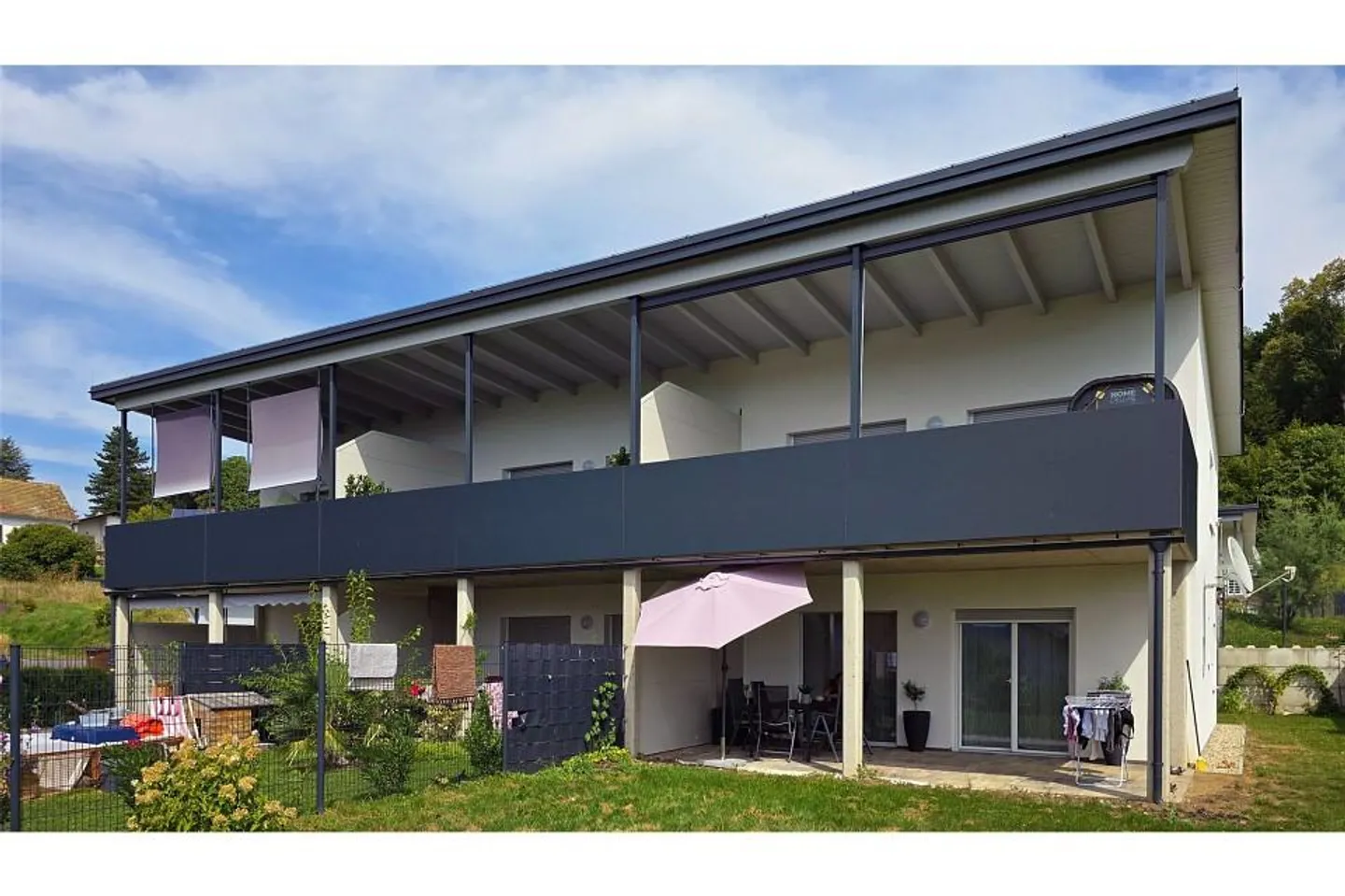 Newly built multi-family house with 4 apartments and interesting yield... - Photo 1 of 4