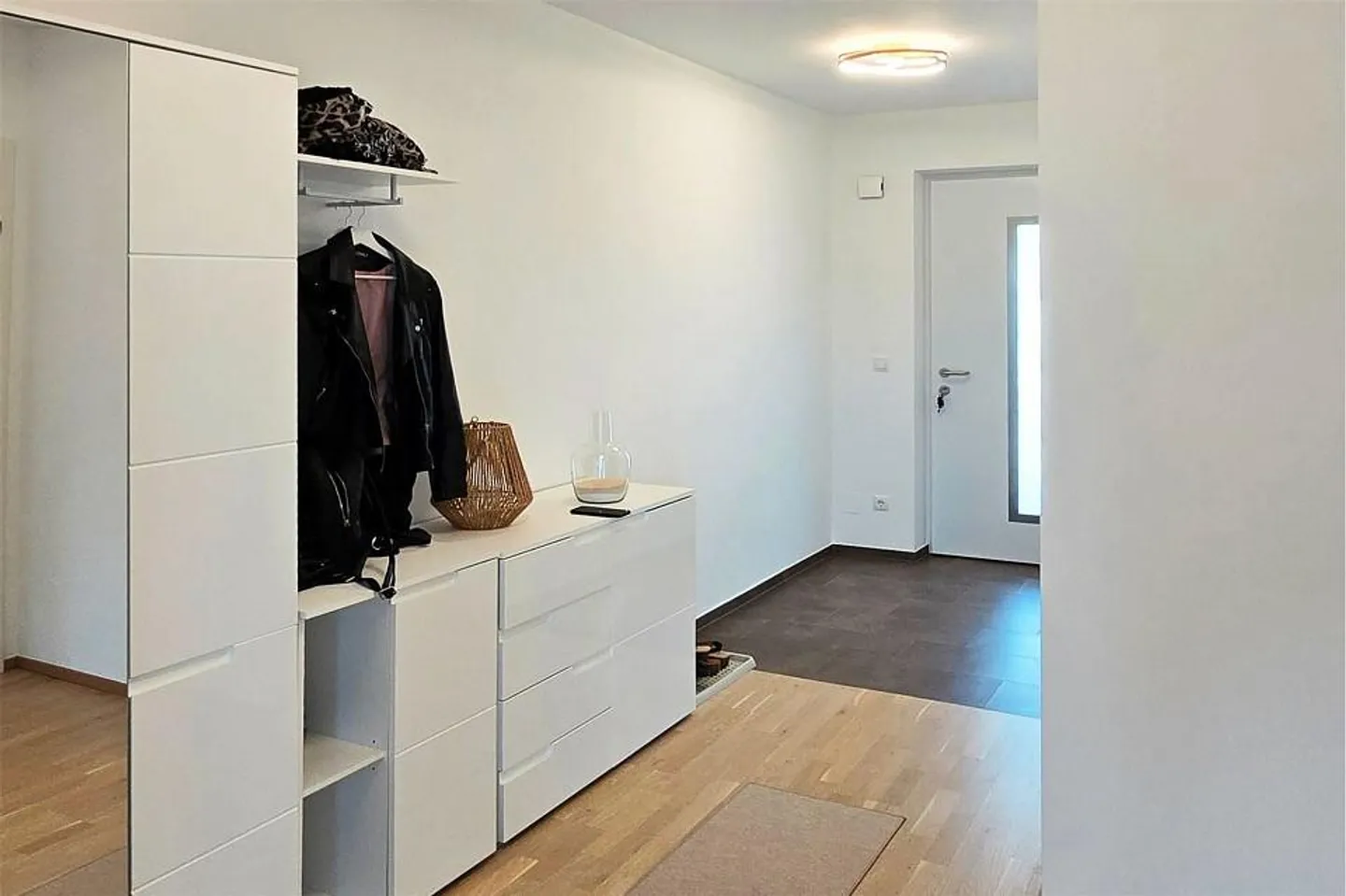 Newly built multi-family house with 4 apartments and interesting yield... - Photo 2 of 4