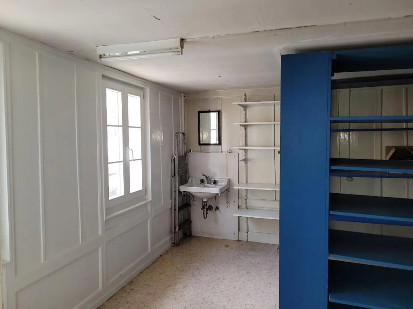 Commercial space on the ground floor - Photo 12 of 13
