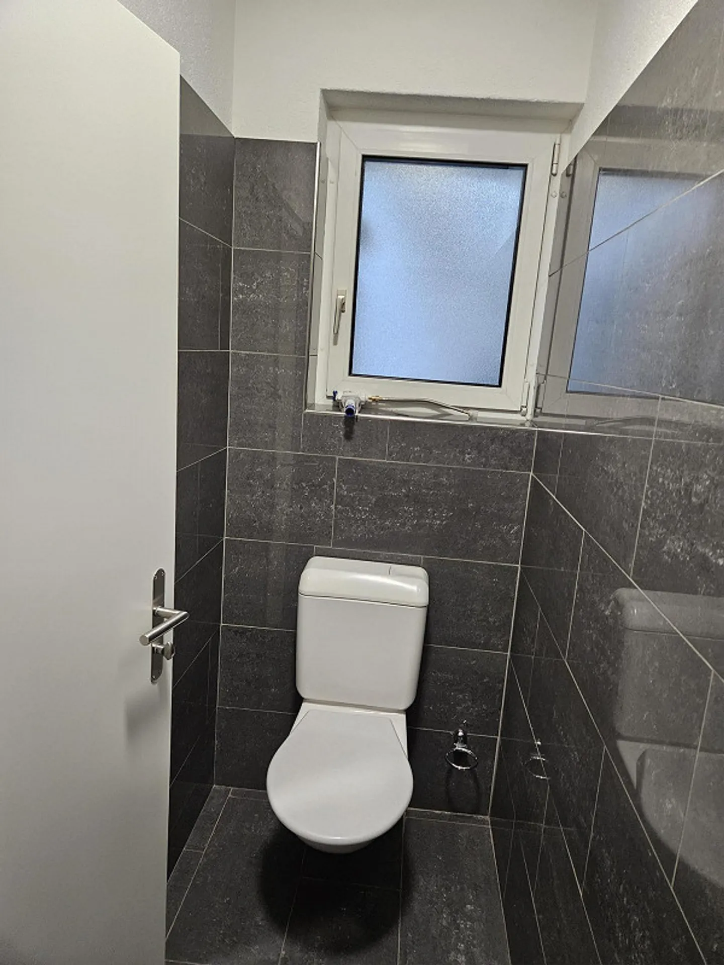 Espace commercial fraîchement rénové, atelier, zone de production - Photo 20 sur 20