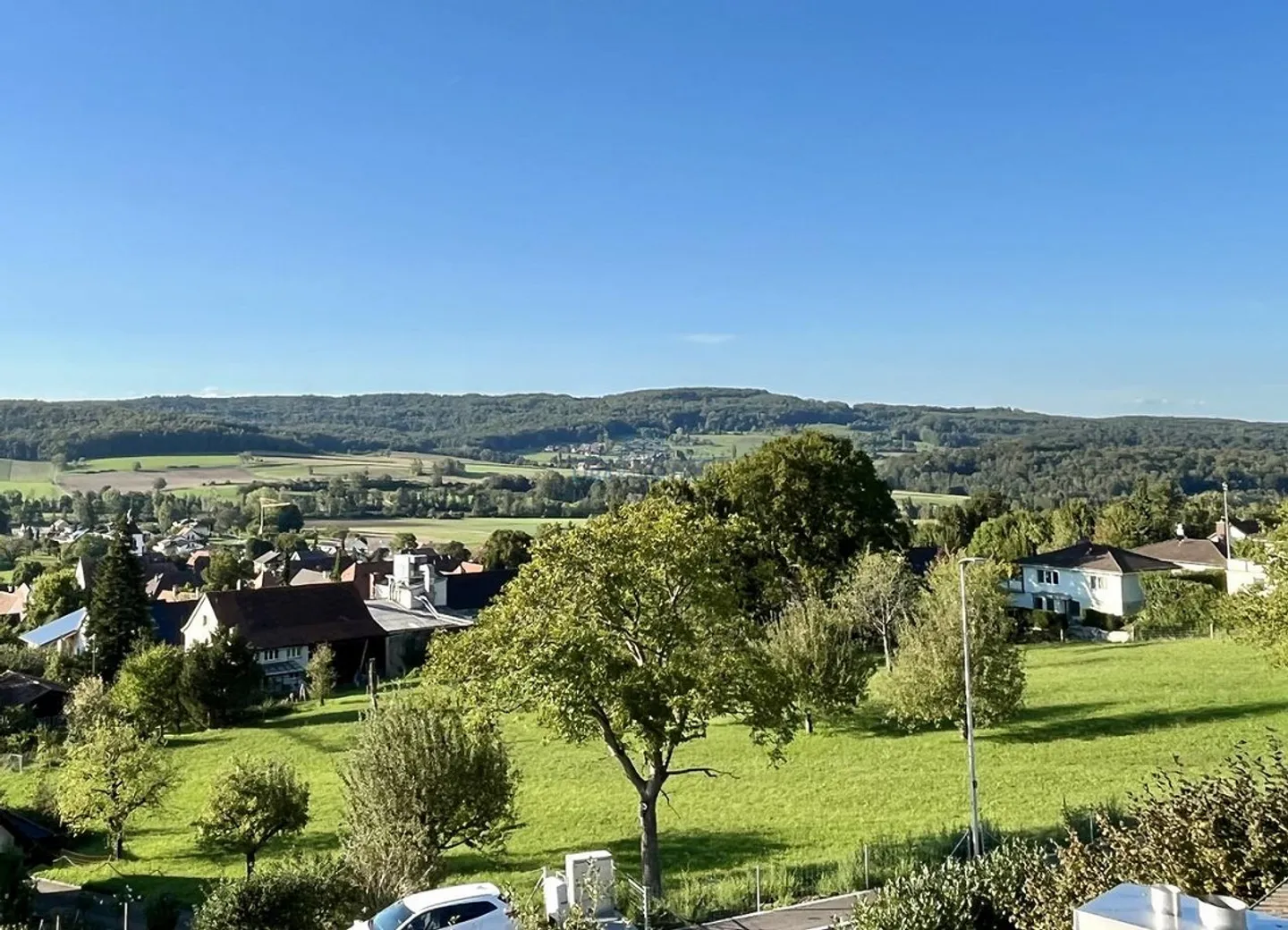 Appartement de jardin luxueux 4.5 pièces avec vue panoramique | Rodersdorf - Photo 7 sur 8