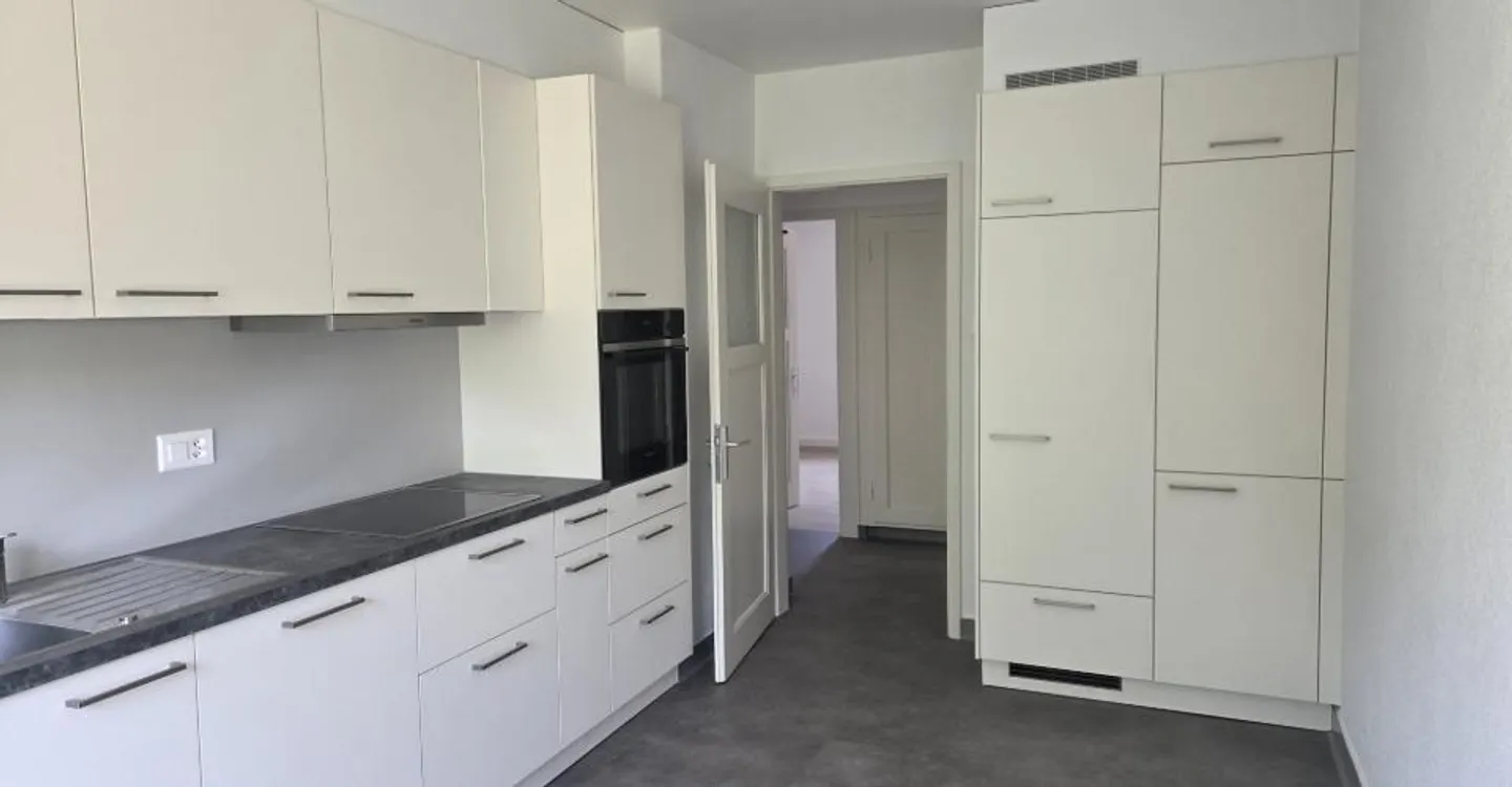 Wohnung in einem kleinen 3-stöckigen Gebäude. - Foto 2 von 10