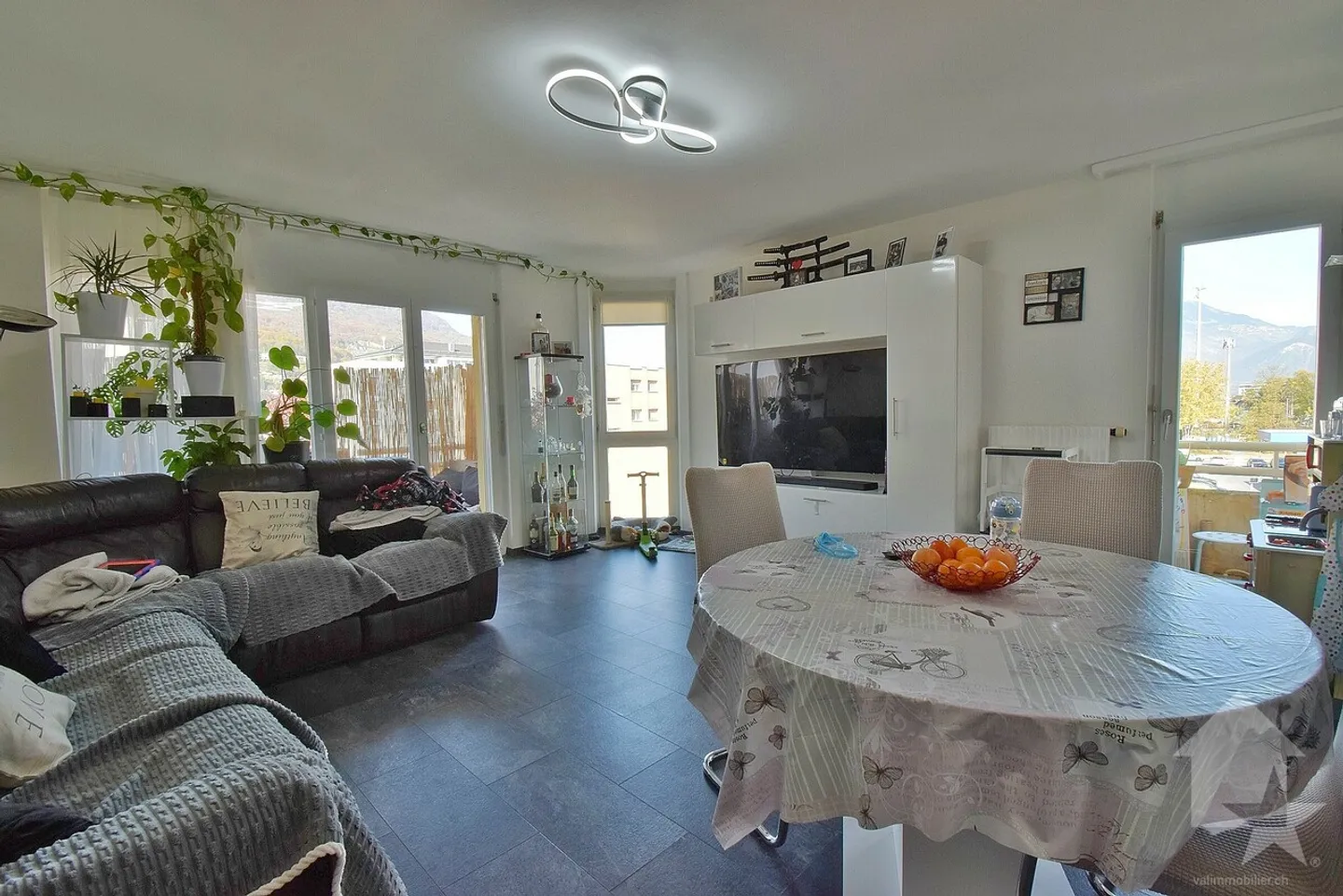 Magnifico appartamento di 4,5 locali con un posto auto interno - Foto 1 di 12