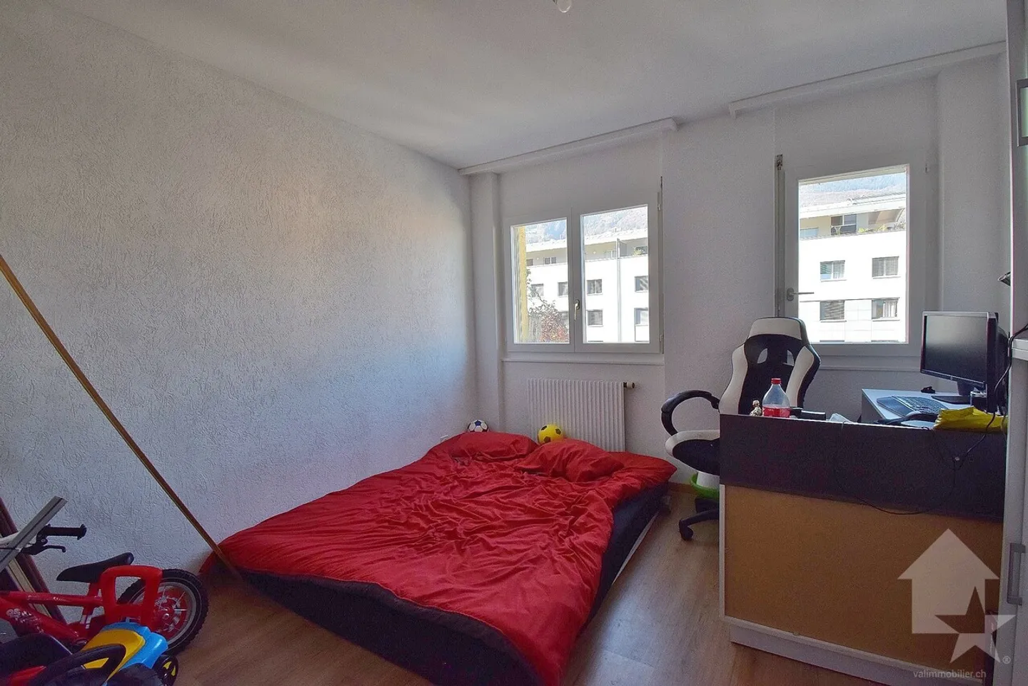 Magnifico appartamento di 4,5 locali con un posto auto interno - Foto 11 di 12