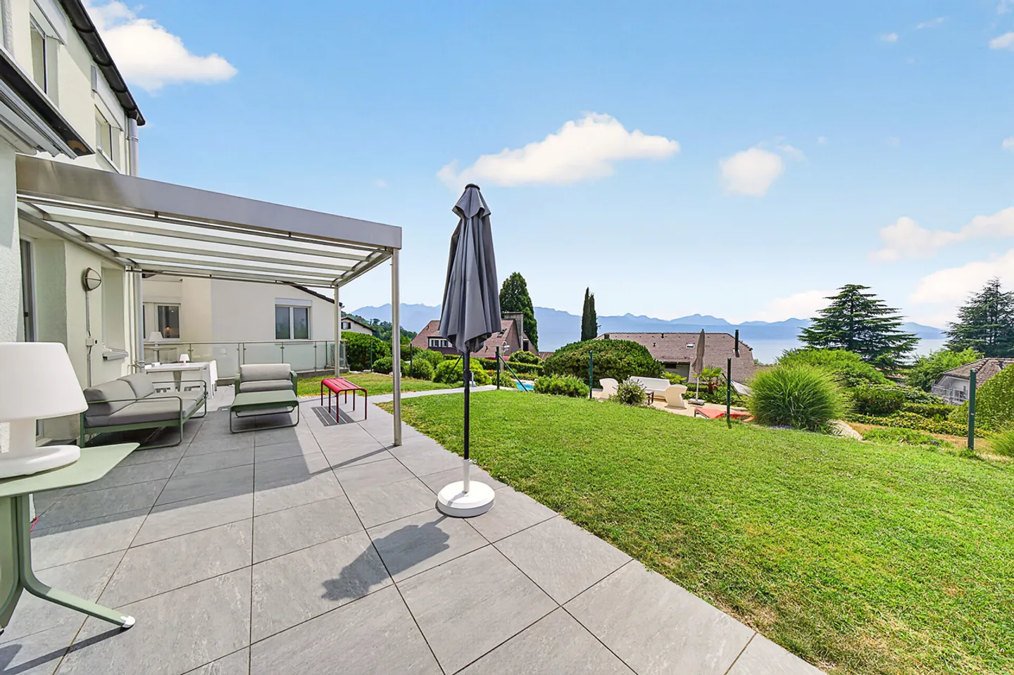 Propriété magnifique dans un quartier huppé de Lutry, avec vue sur le lac - Photo 22 sur 25