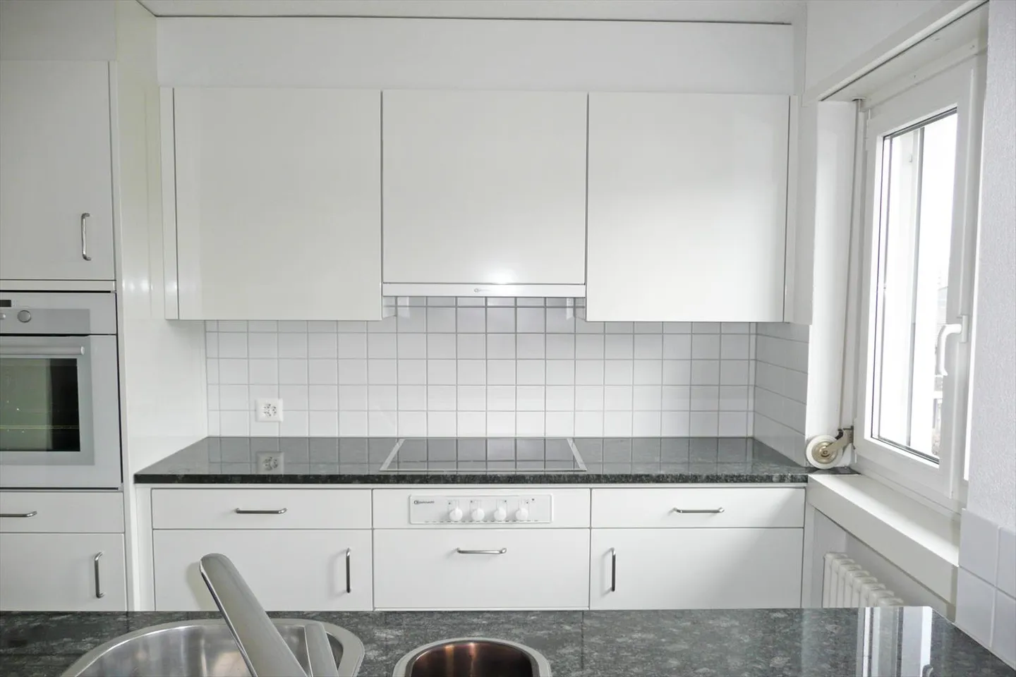 Beautiful and bright apartment in a quiet location - Photo 3 of 5