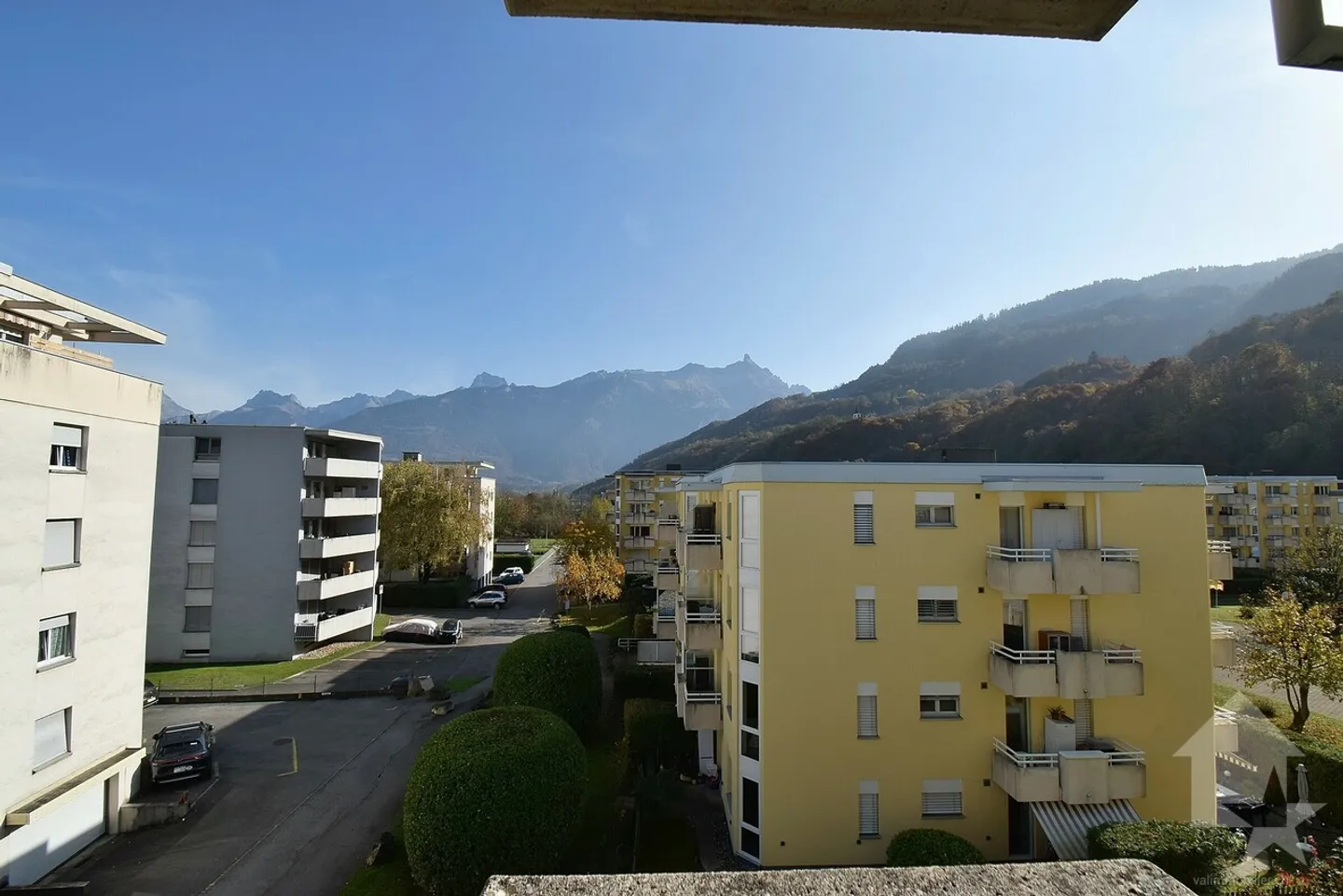 Magnifico appartamento di 4,5 locali con un posto auto interno - Foto 4 di 12