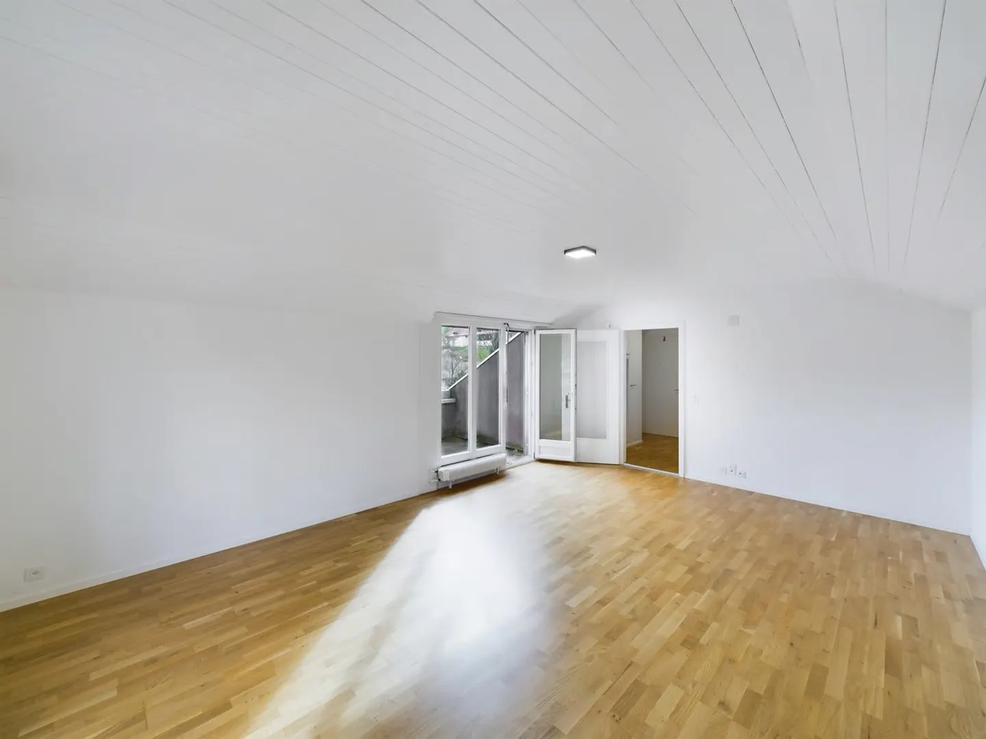 Charmante Wohnung mit Aussicht - Foto 2 von 7