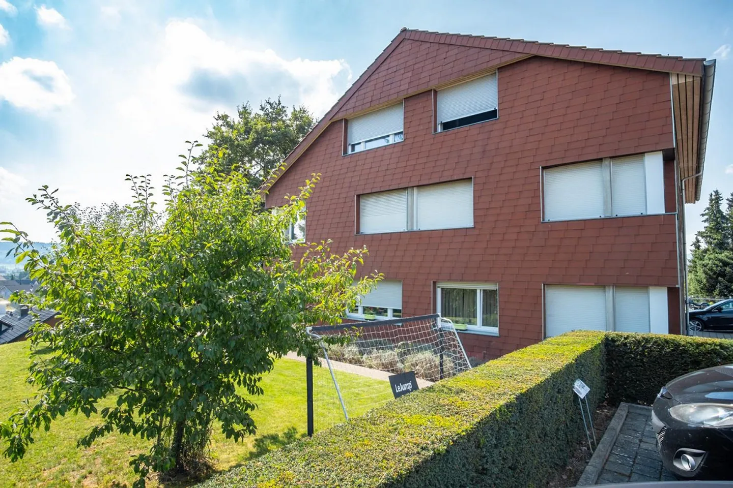 Appartamento 3.5 stanze parzialmente ristrutturato, 1° piano, con una bella vista sul Furttal - Foto 2 di 4