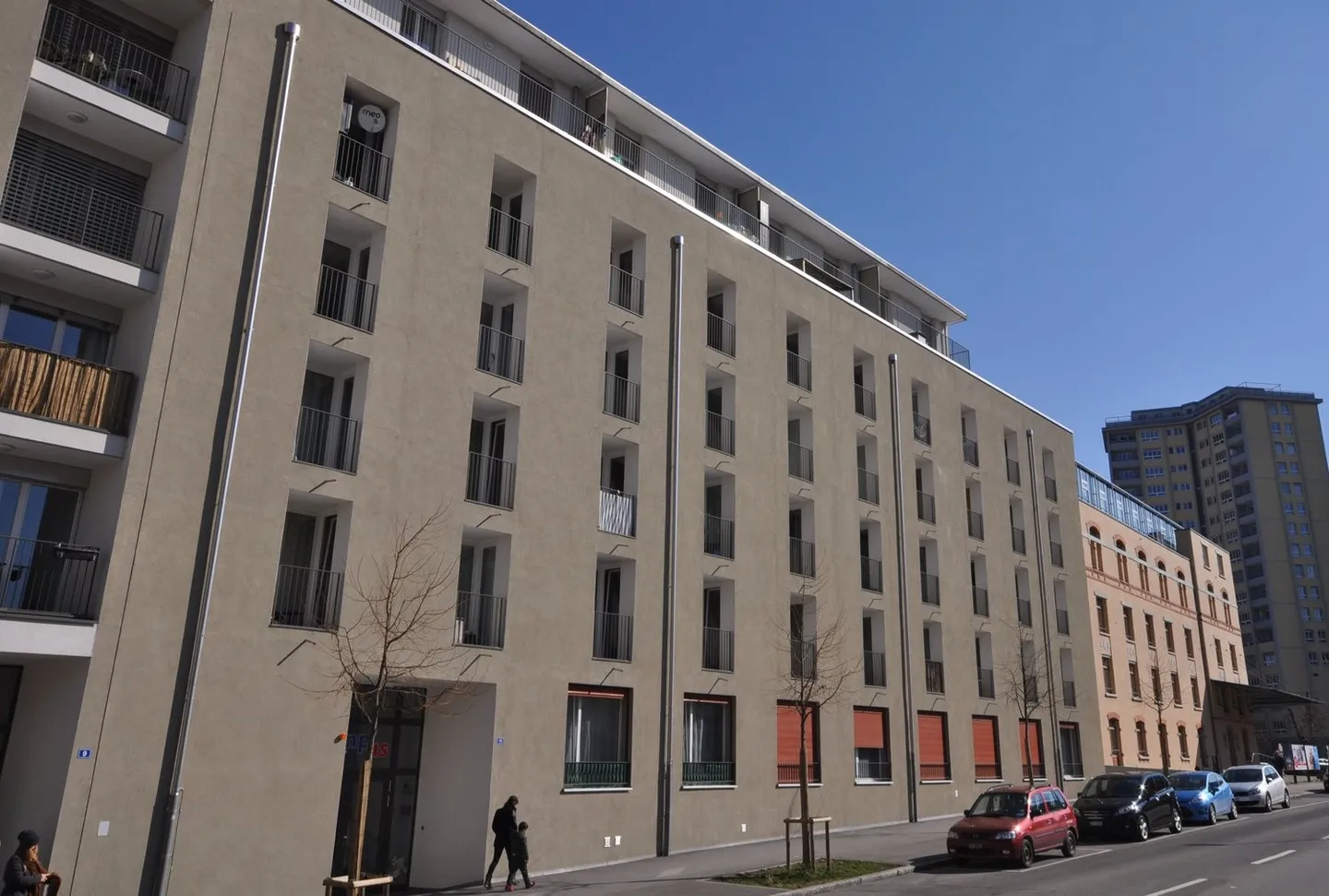 Appartement moderne au centre-ville - Photo 1 sur 4