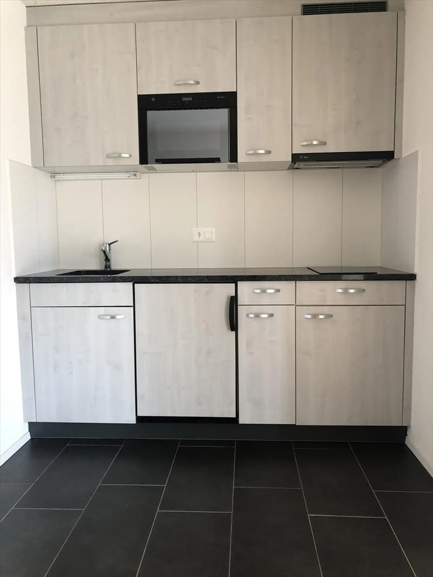 Appartement moderne au centre-ville - Photo 4 sur 4