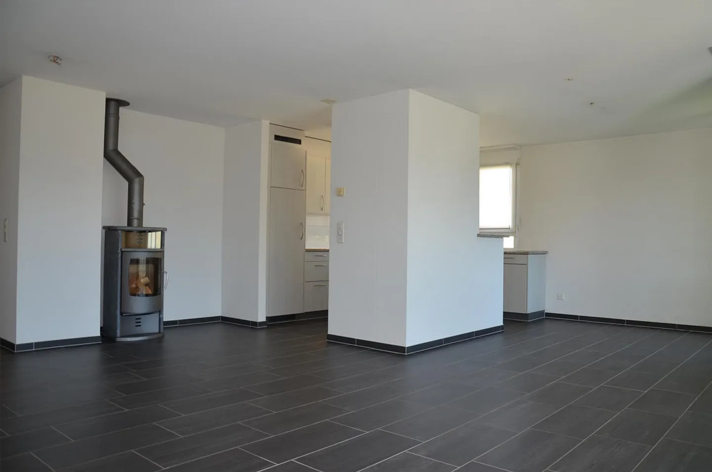 Bright family apartment with a view of greenery - Photo 3 of 14