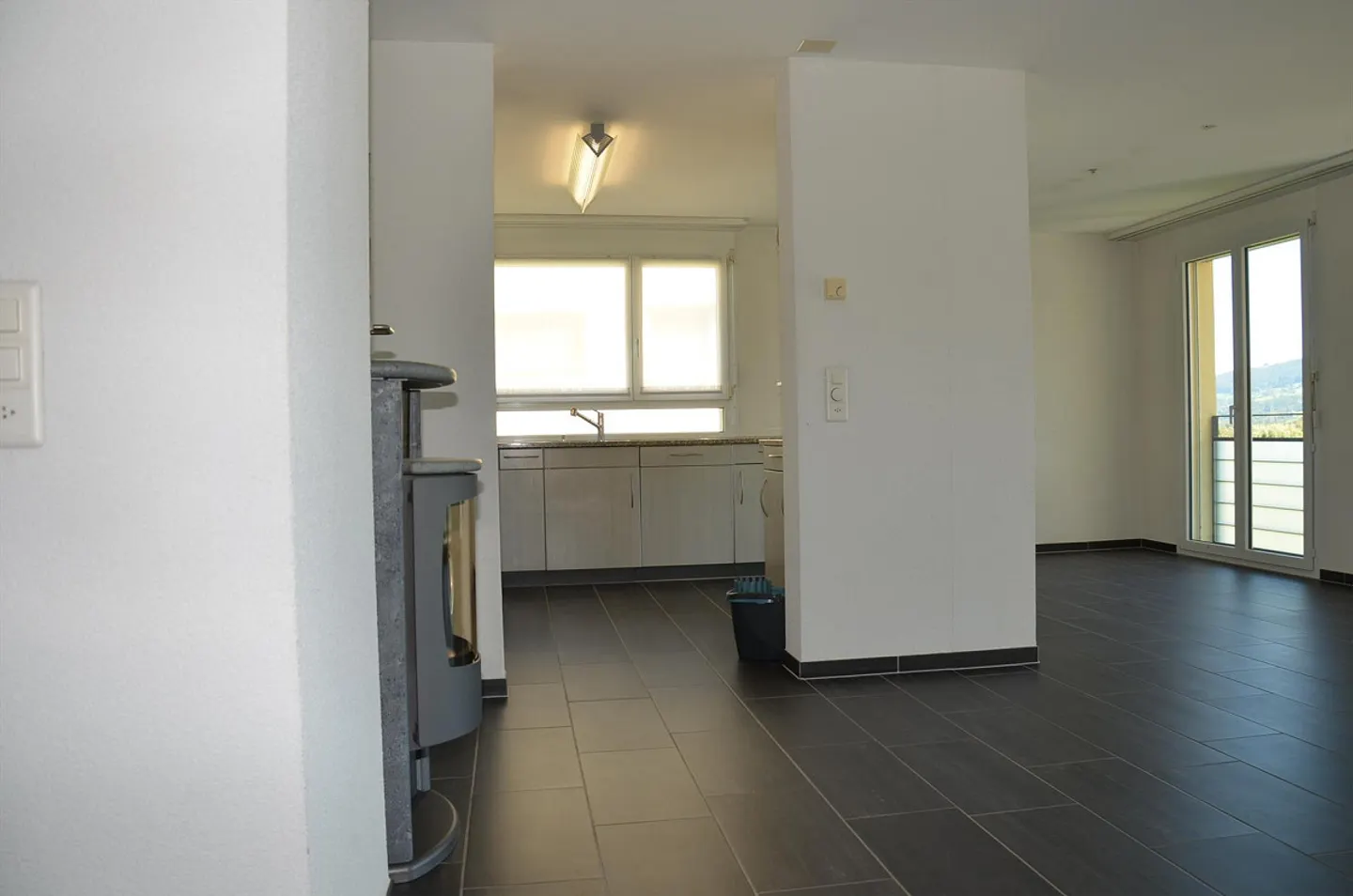 Bright family apartment with a view of greenery - Photo 6 of 14