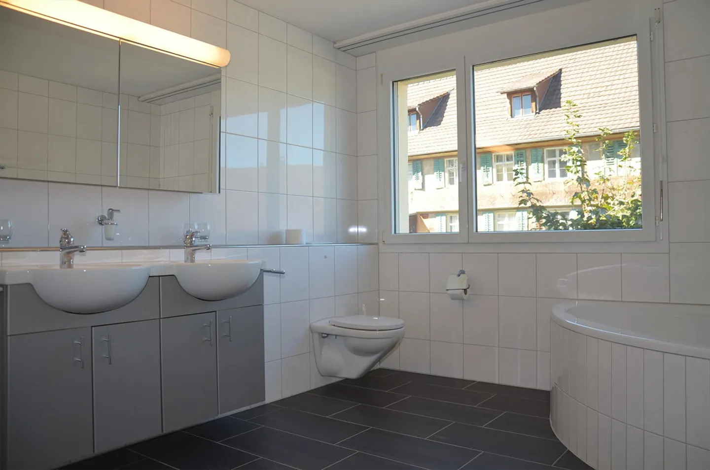 Bright family apartment with a view of greenery - Photo 12 of 14