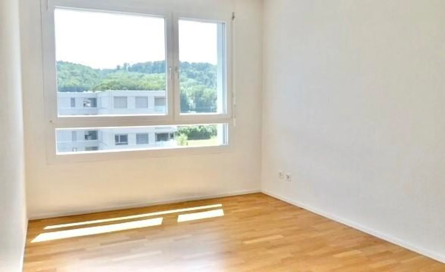 **3.5Zi-Eckwohnung**im 3.OG**Fernsicht zum Feldschlösschen** - Foto 6 von 8