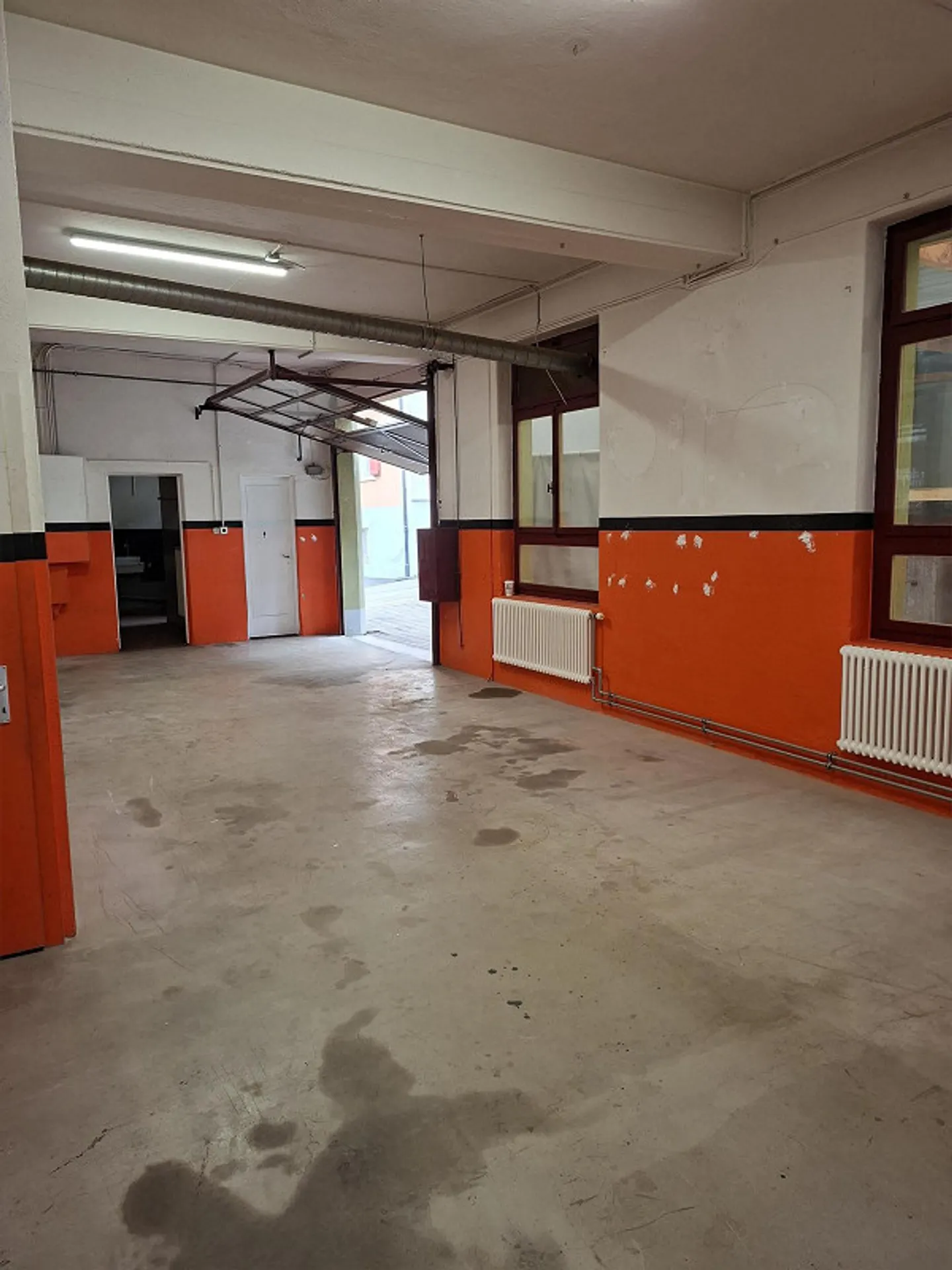 Attractive Commercial Property - Versatile Usage Options - Photo 5 of 11