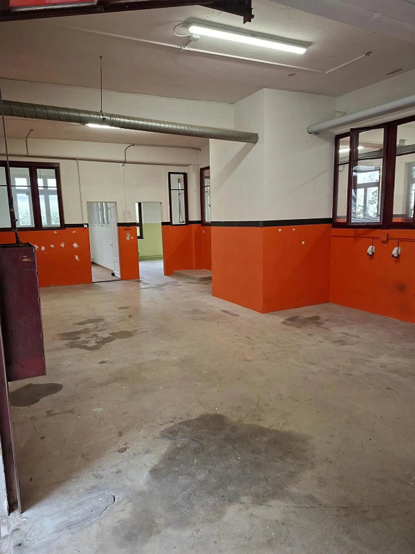 Attractive Commercial Property - Versatile Usage Options - Photo 6 of 11