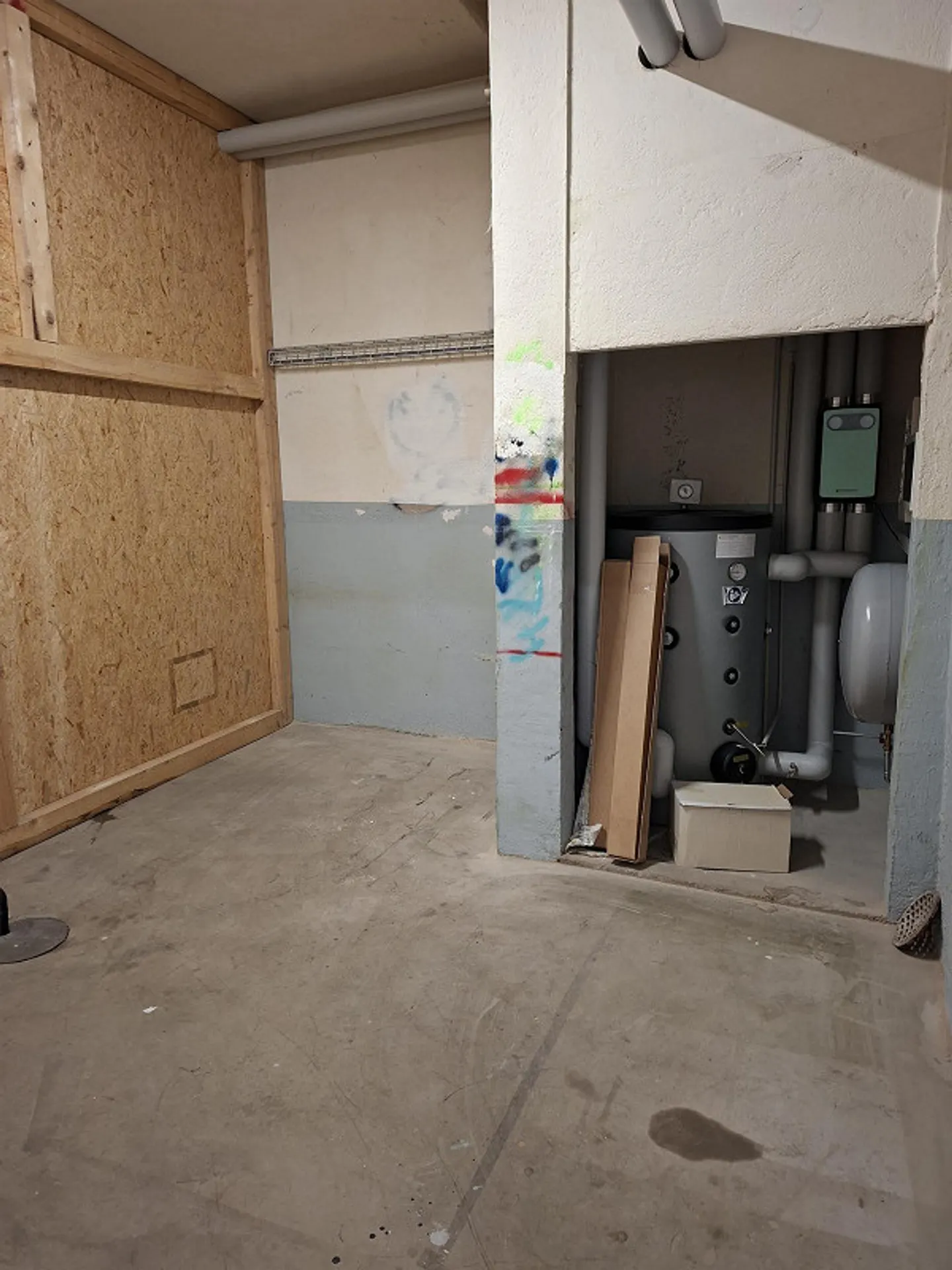 Attractive Commercial Property - Versatile Usage Options - Photo 9 of 11