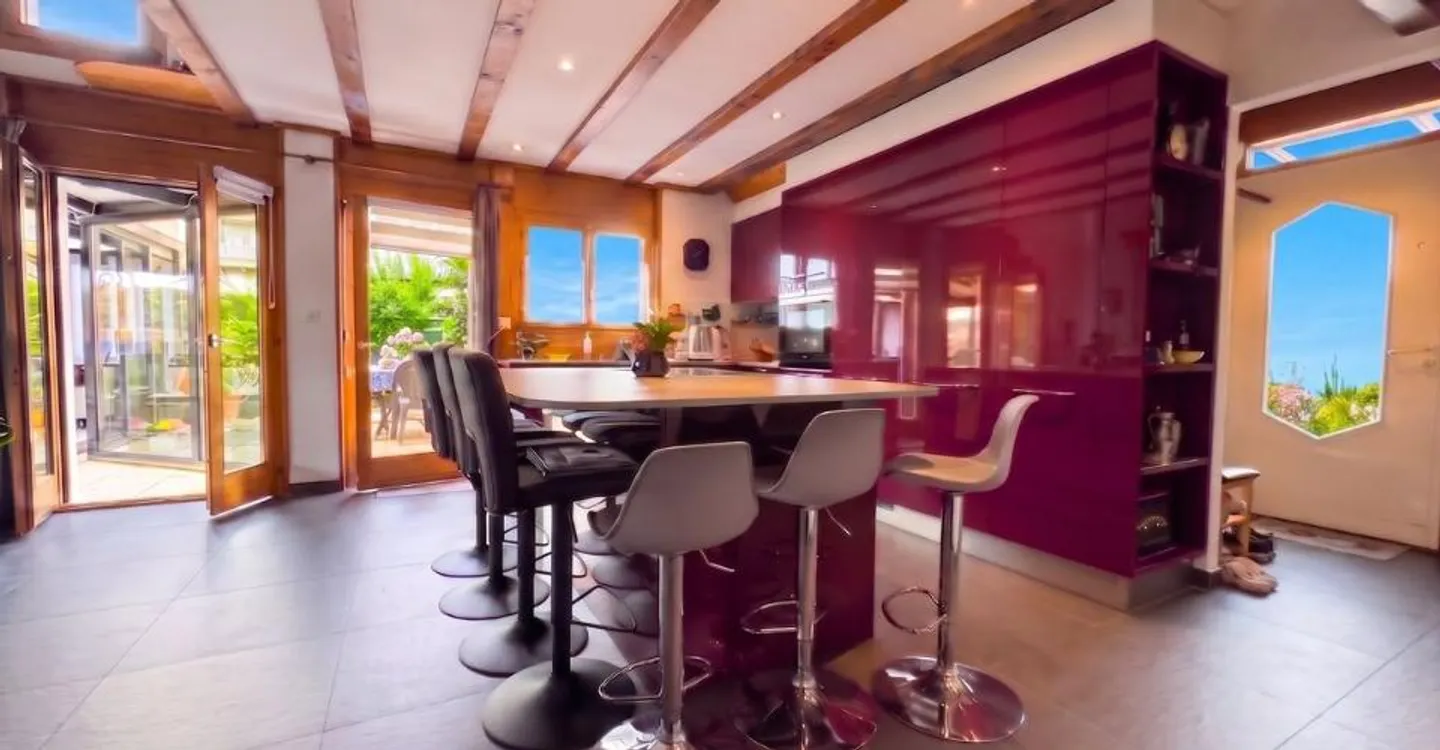 Yverdon - Duplex-Penthouse mit 5,5 Zimmern, großer Terrasse und Winterveranda - Foto 1 von 12